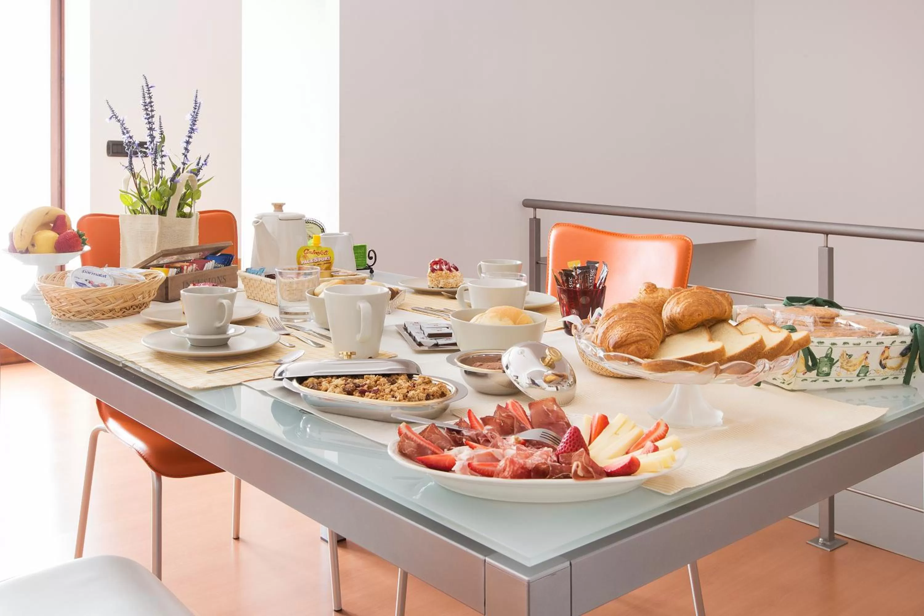 Buffet breakfast in B&B La Corte