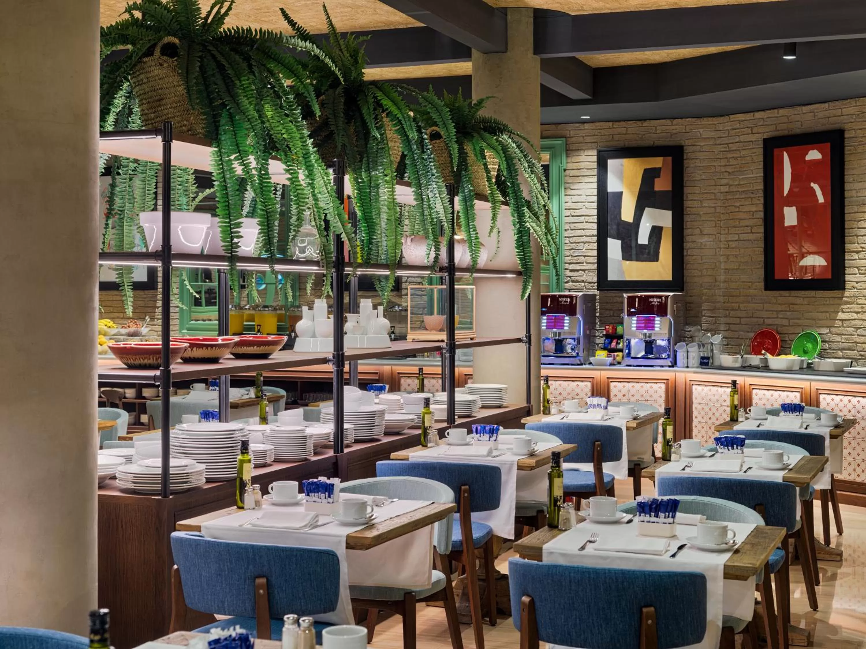 Restaurant/places to eat in H10 Marina Barcelona