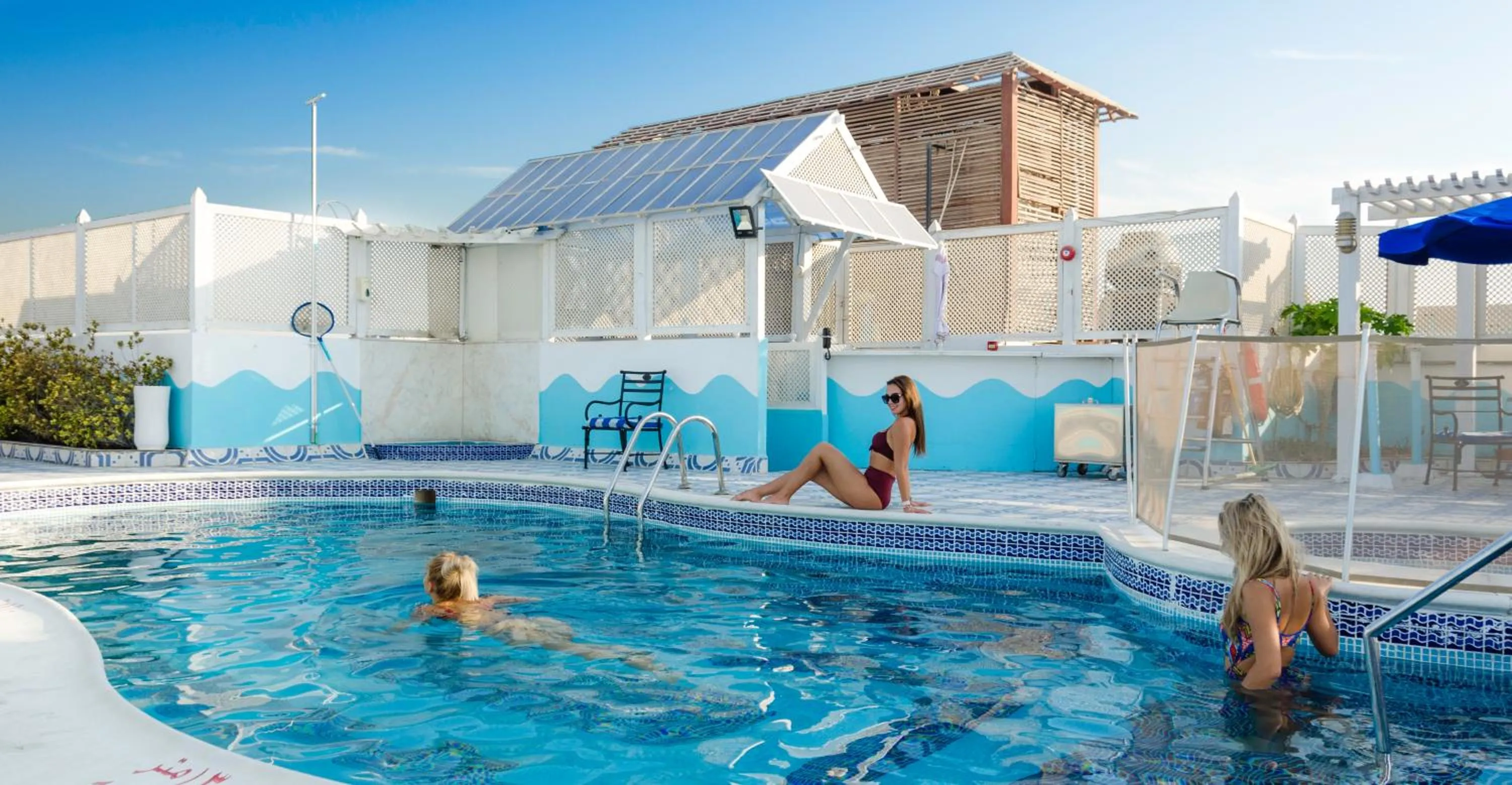 Swimming pool in Avenue Hotel Dubai