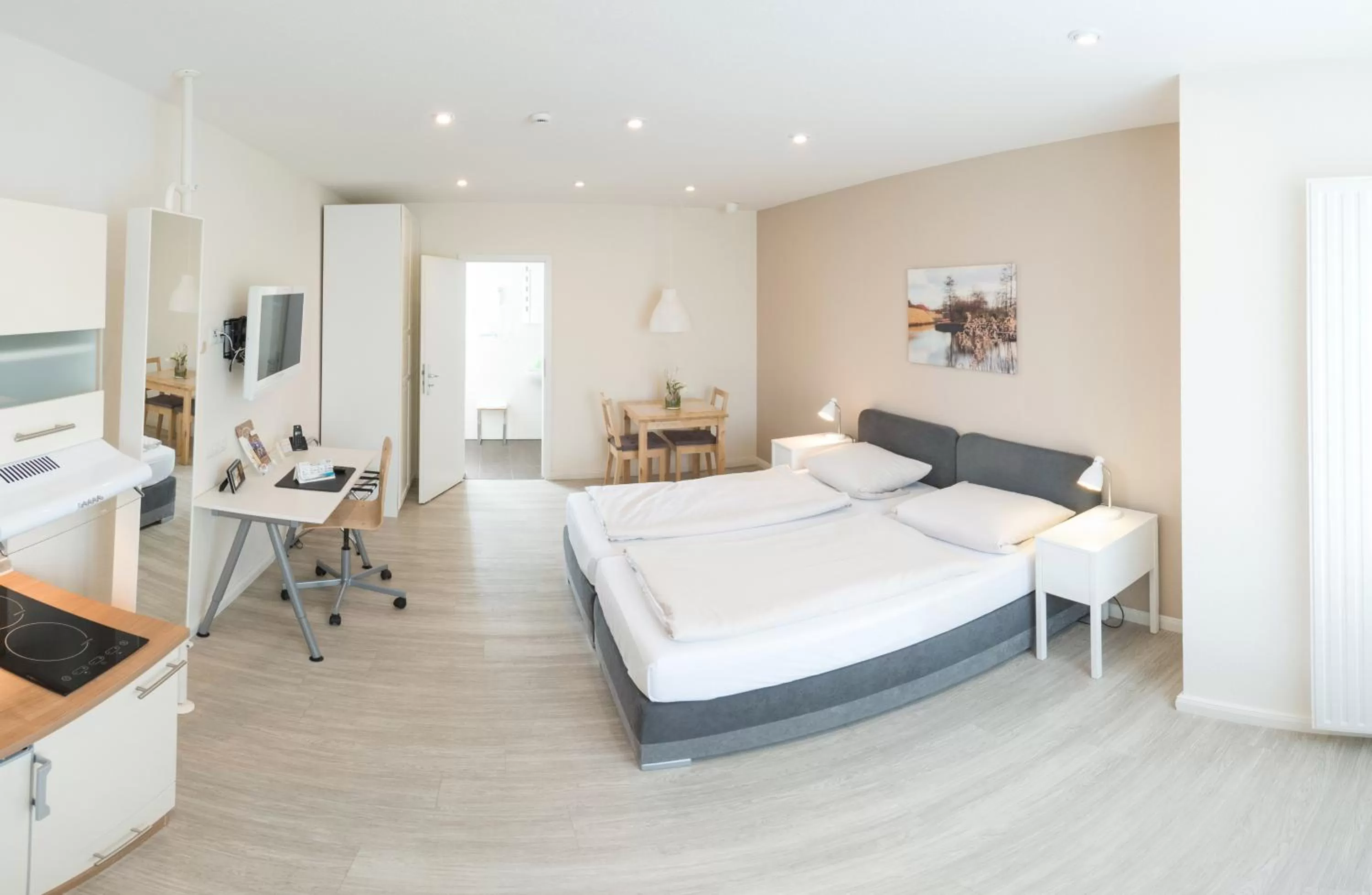 Photo of the whole room, Bed in Schäfers Hotel, Self-Check-in, Cafe und Bäcker am Hotel