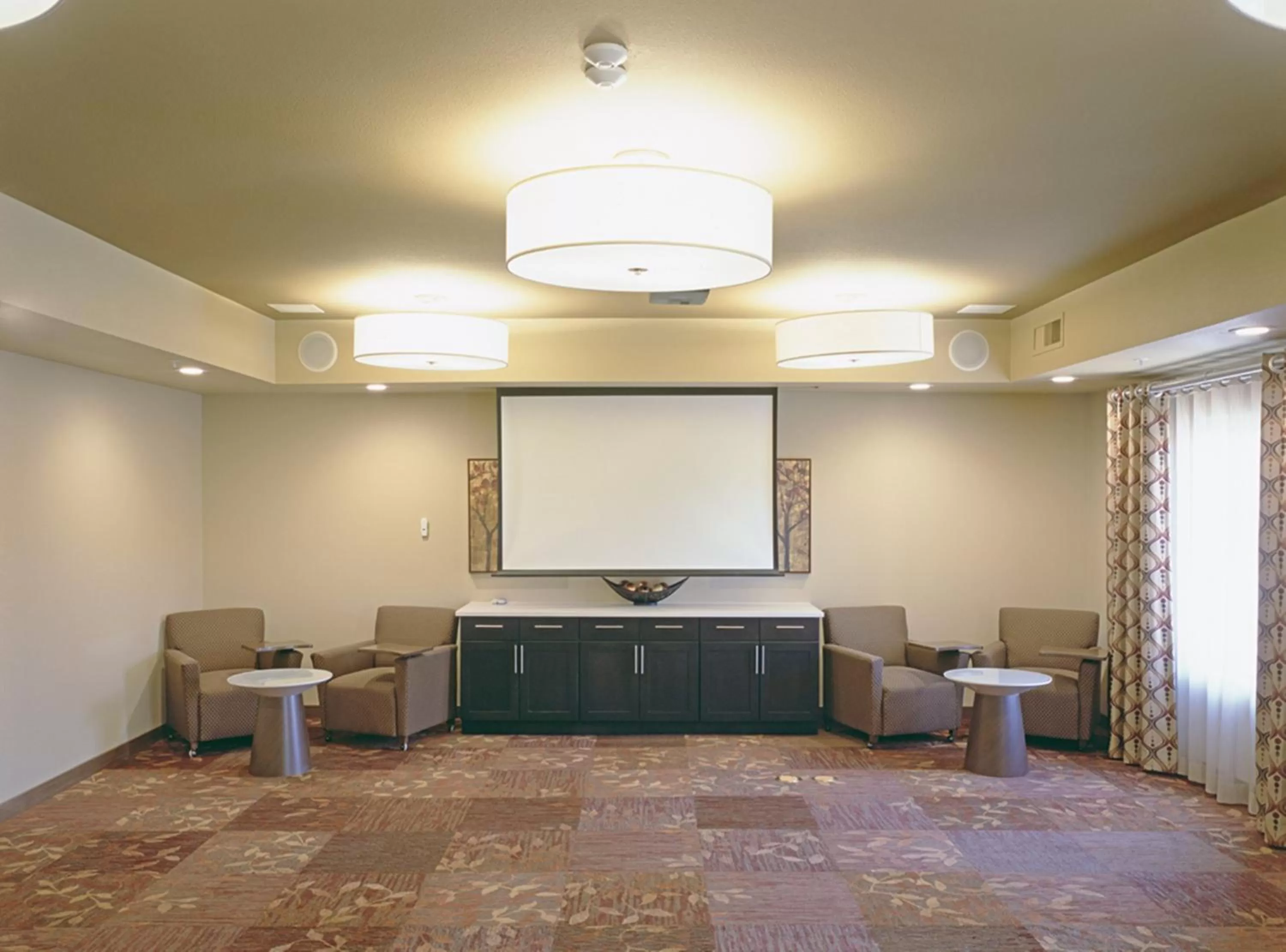 Meeting/conference room in Candlewood Suites Fort Collins by IHG