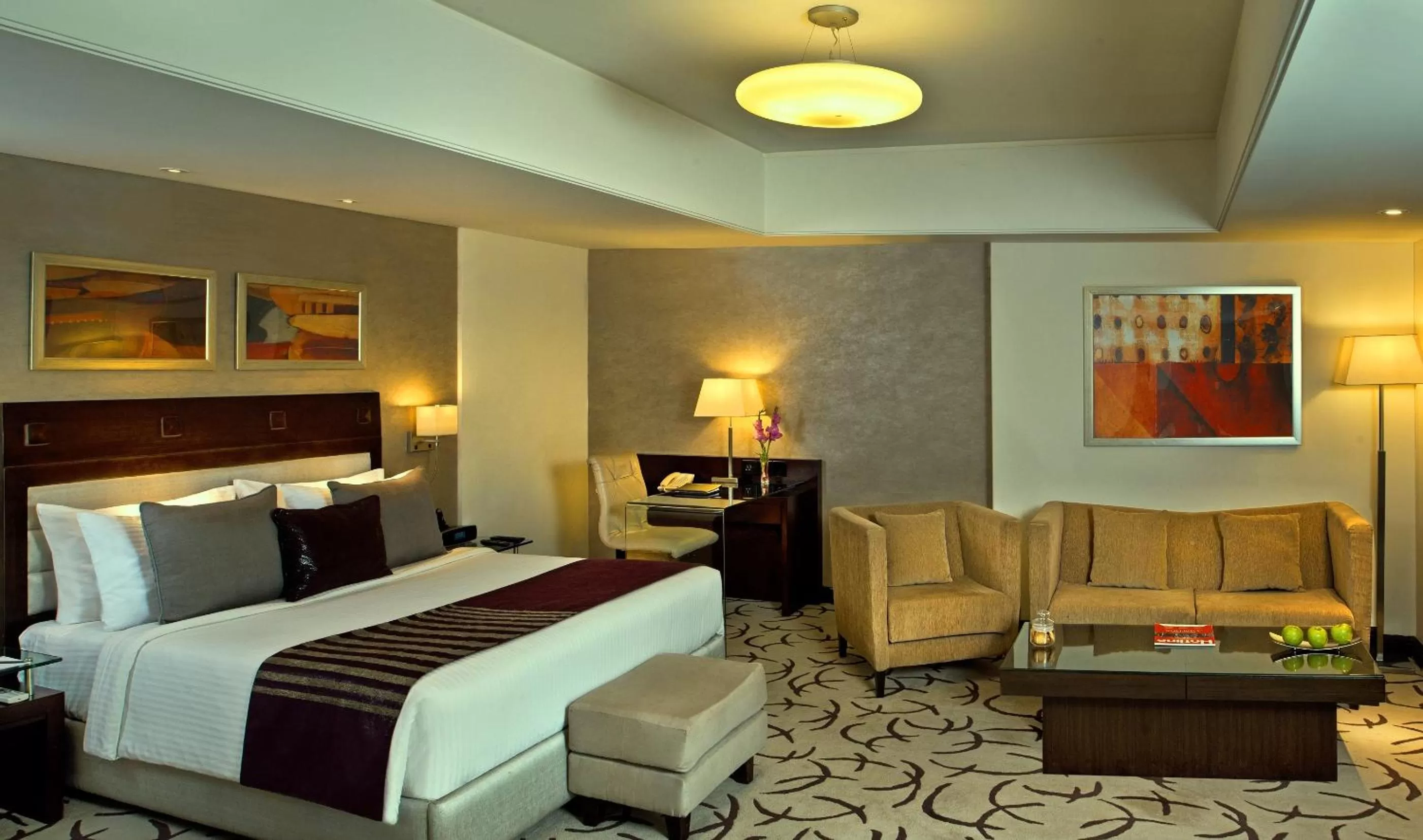 Photo of the whole room, Bed in Fortune Park, Ahmedabad - Member ITC Hotels' Group