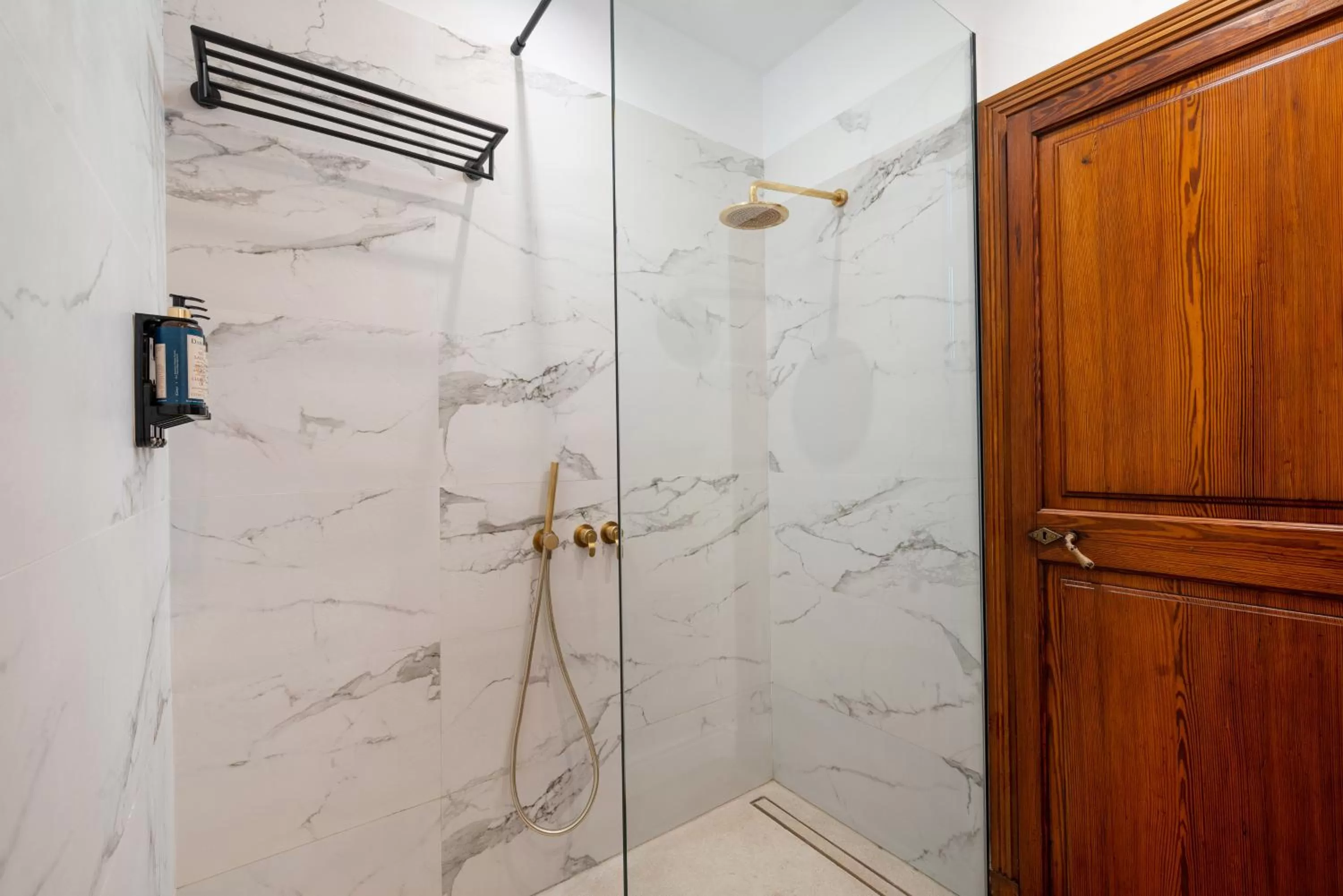 Shower in Hotel Can Quetglas