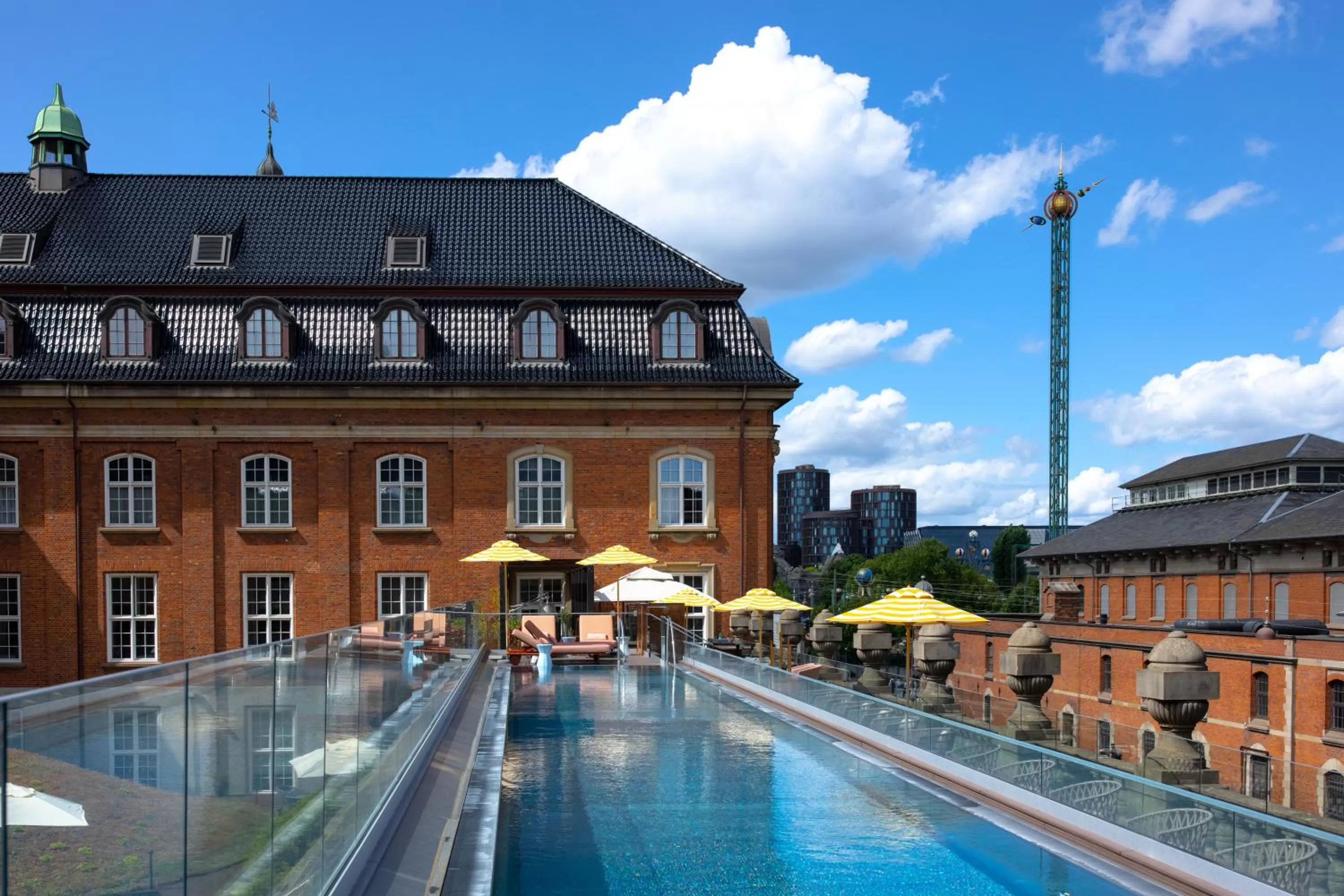 Swimming pool in Villa Copenhagen