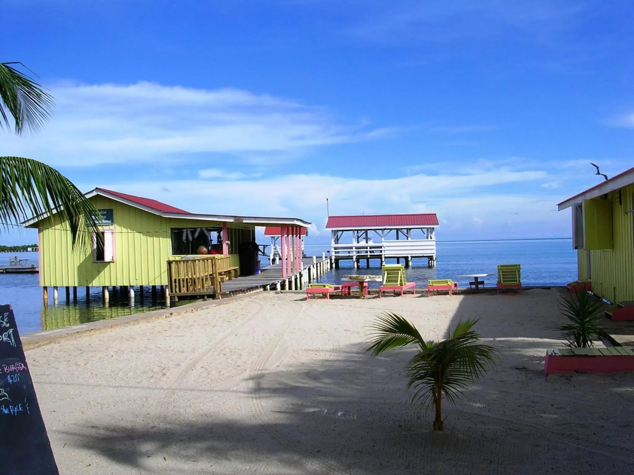 Restaurant/places to eat, Property Building in Alan's Paradise Hotel