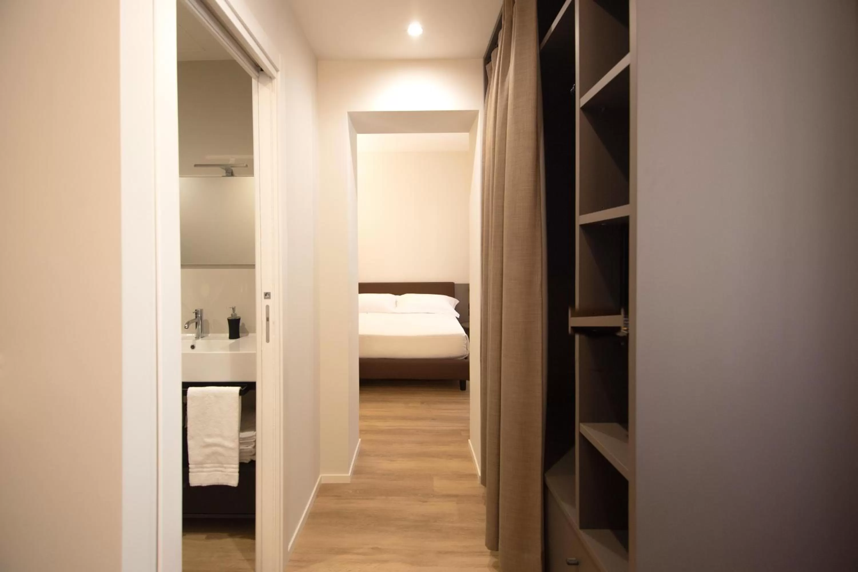 Photo of the whole room, Bed in Palazzo Bellocchi - Suites & Apartments