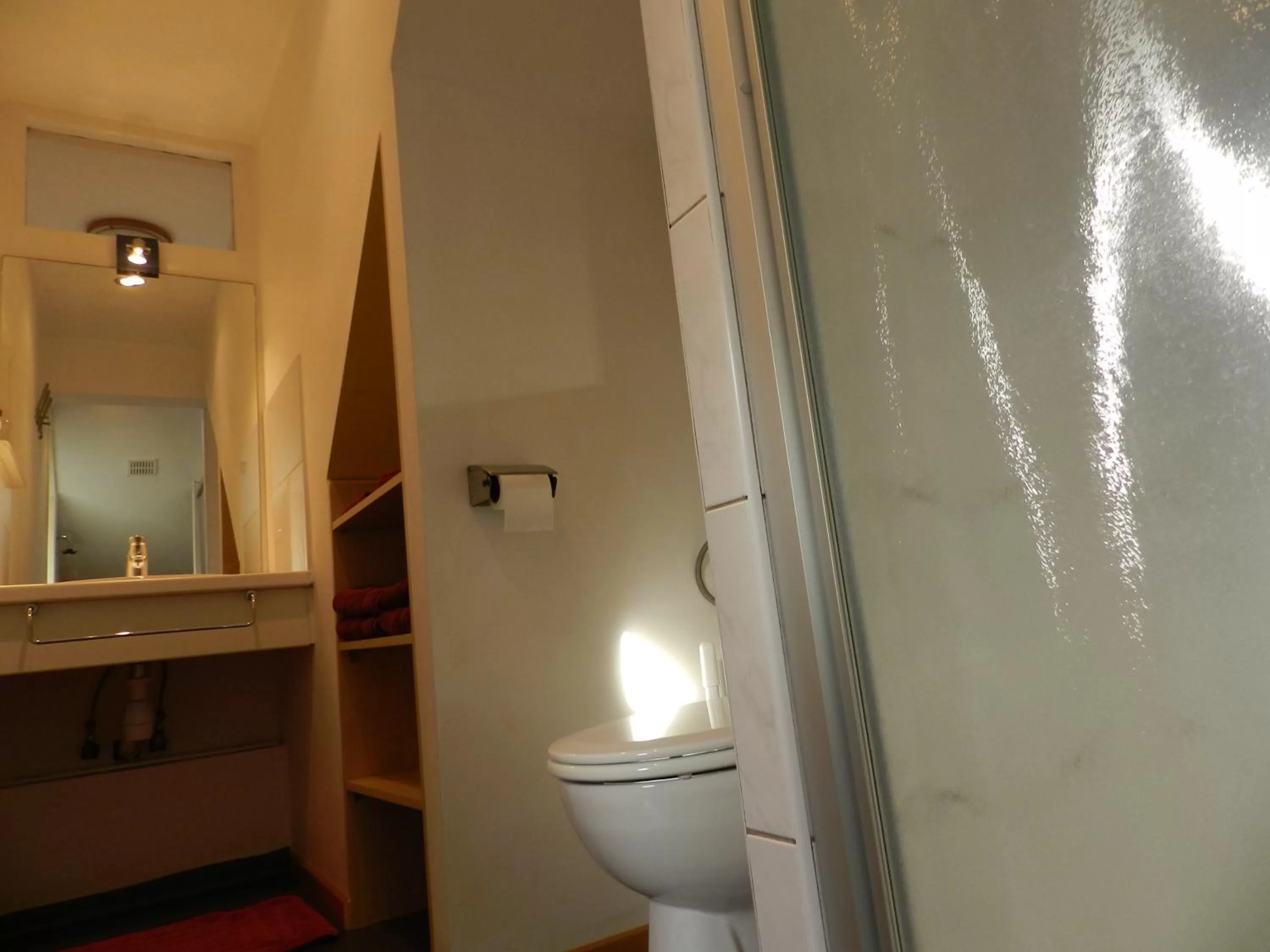 Bathroom in B&B Basilique