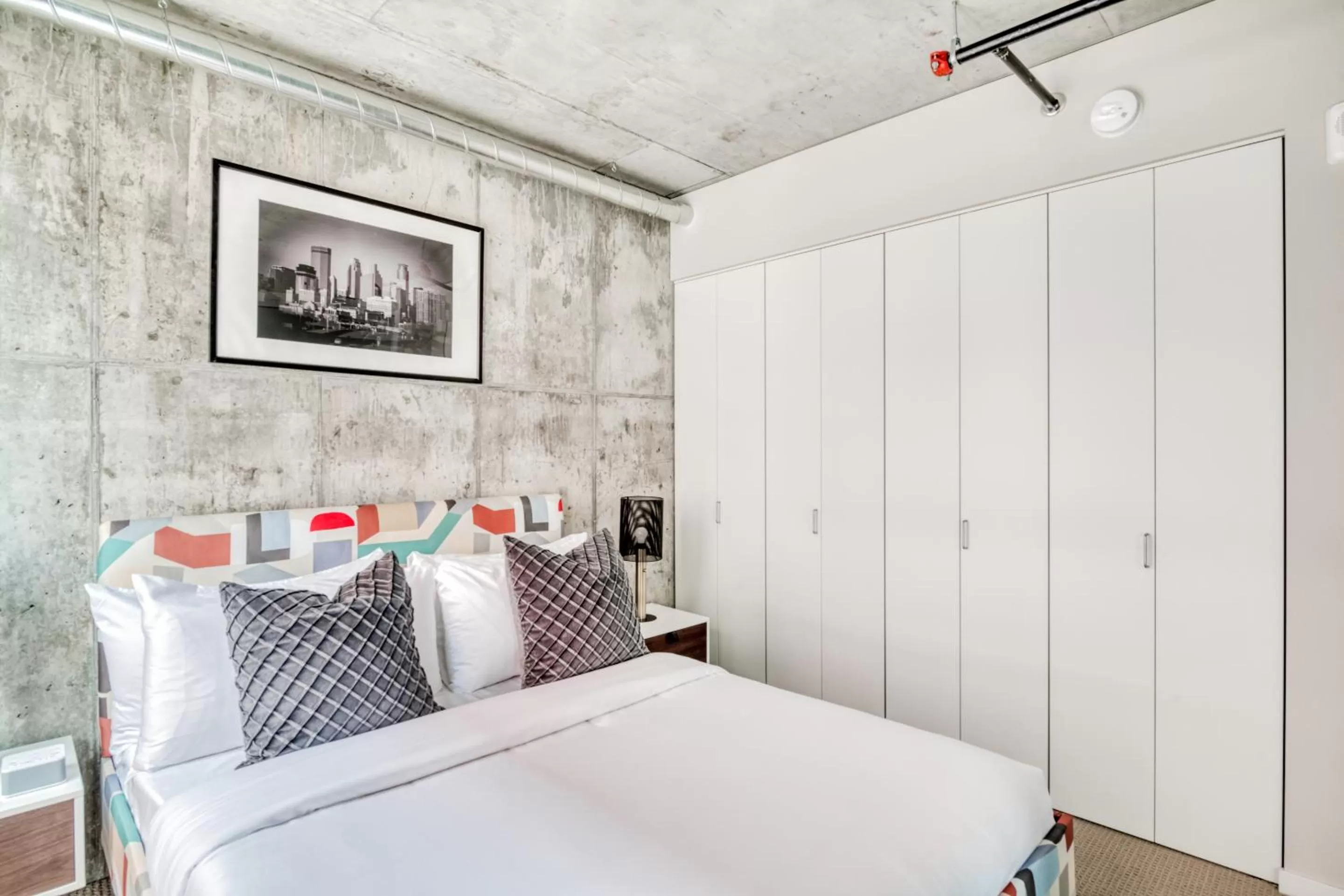 Bed in Mint House Minneapolis - Downtown West