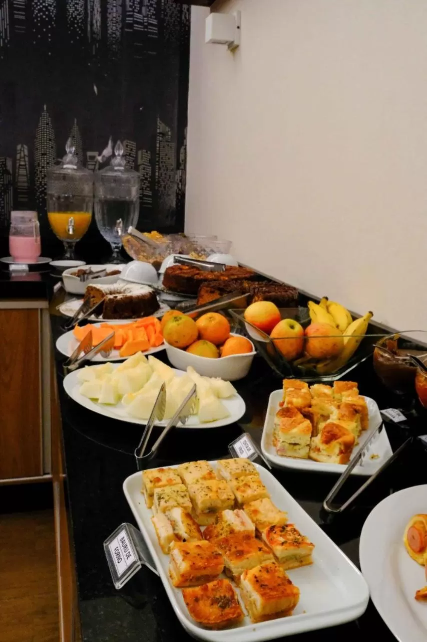 Restaurant/places to eat in Paraná Comfort Hotel