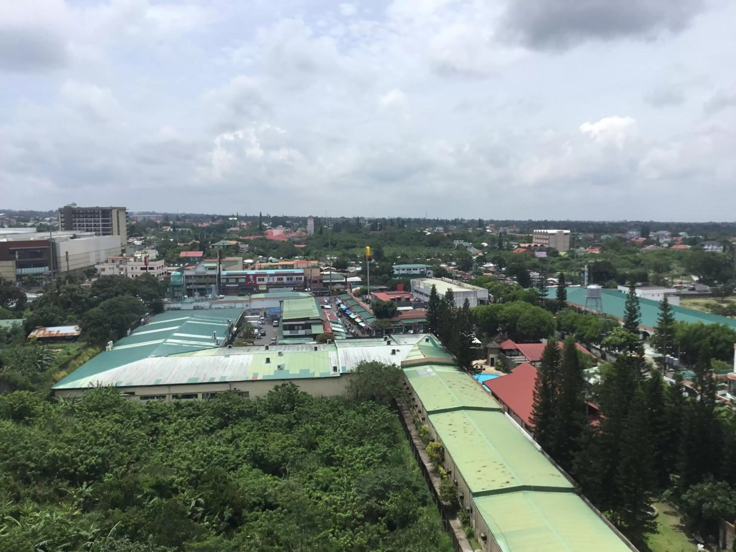 Condo with Free Swimming Pool & Viewing Deck