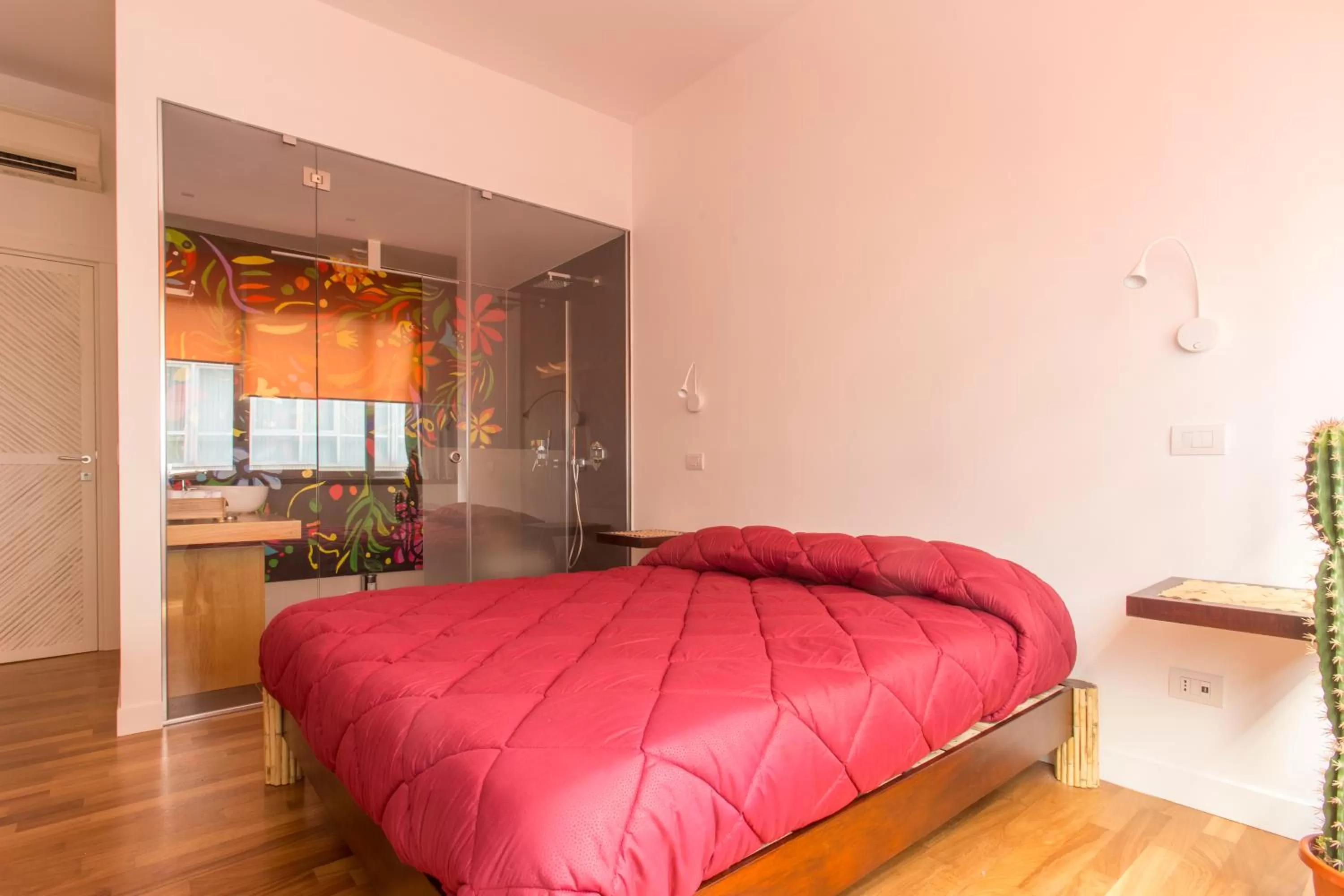 Photo of the whole room, Bed in Soul City