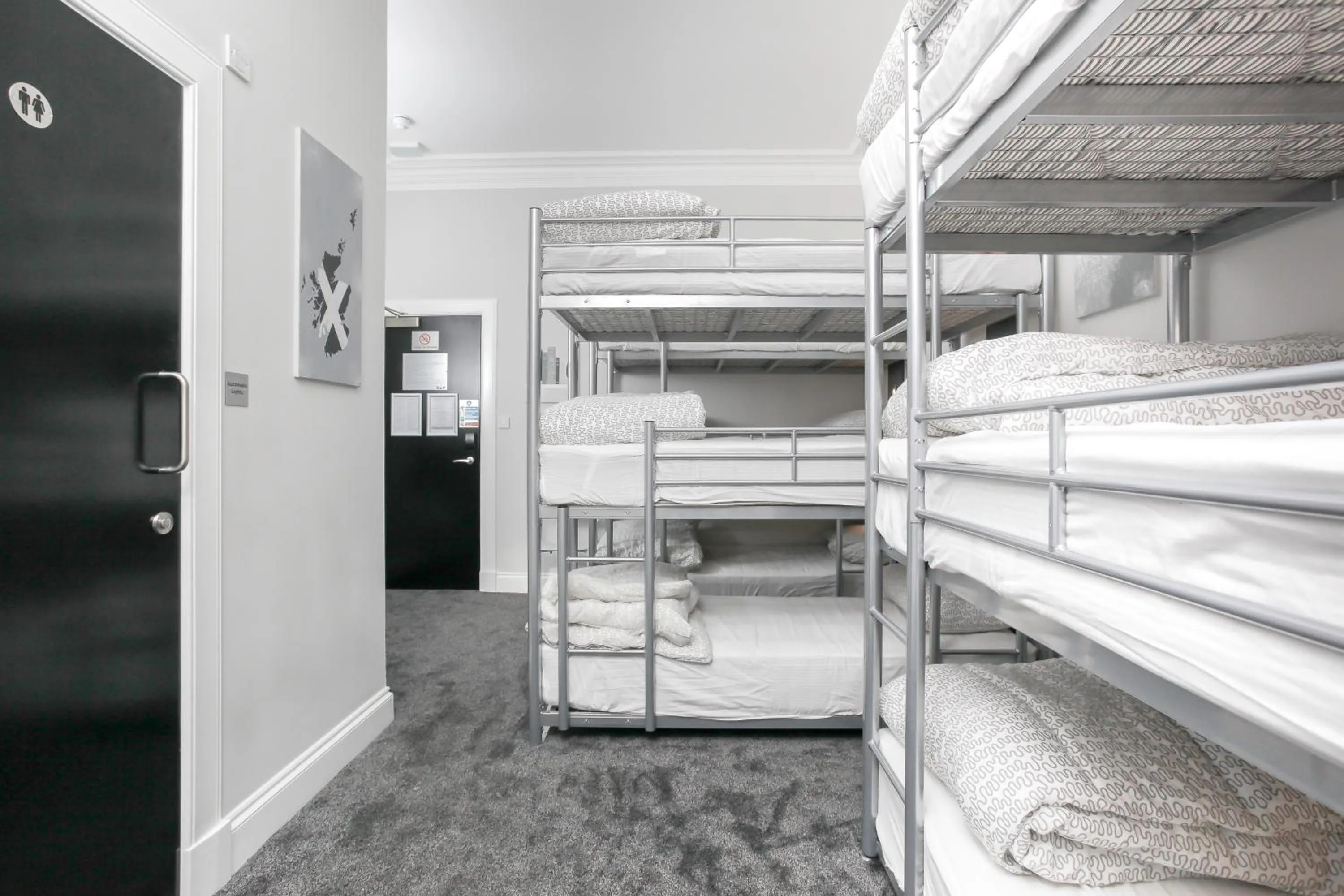 Bedroom, Bed in West End Hotel