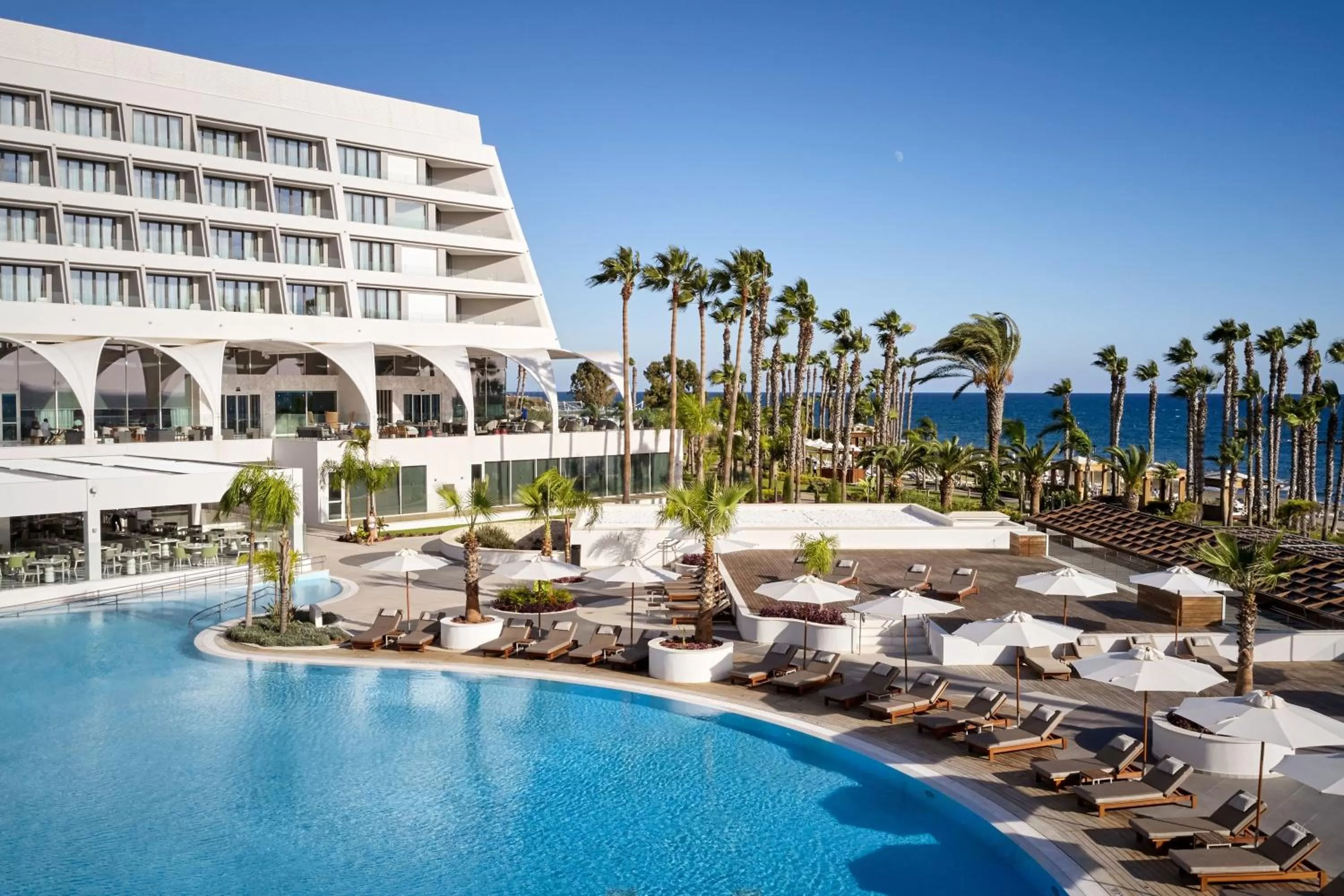 Swimming pool in Parklane, a Luxury Collection Resort & Spa, Limassol