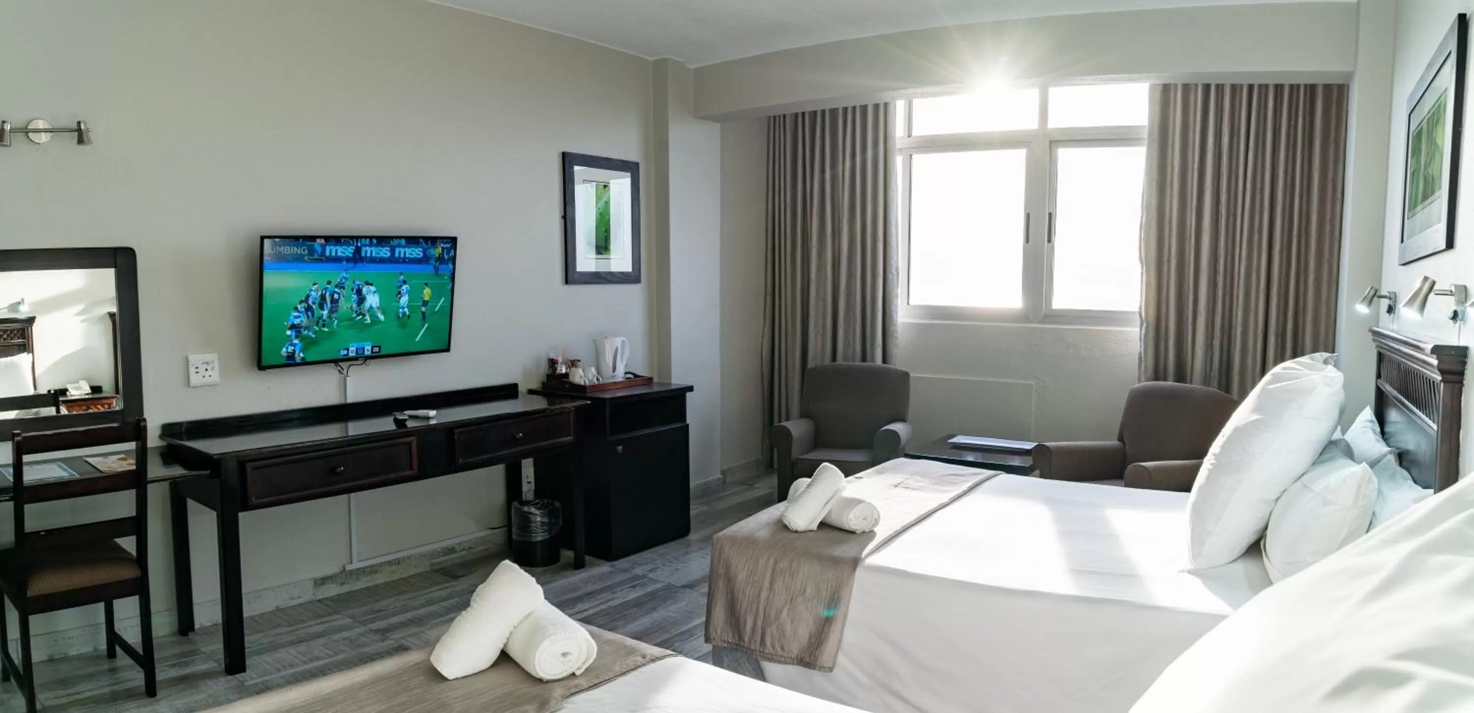 TV and multimedia, Bed in Gooderson Tropicana Hotel