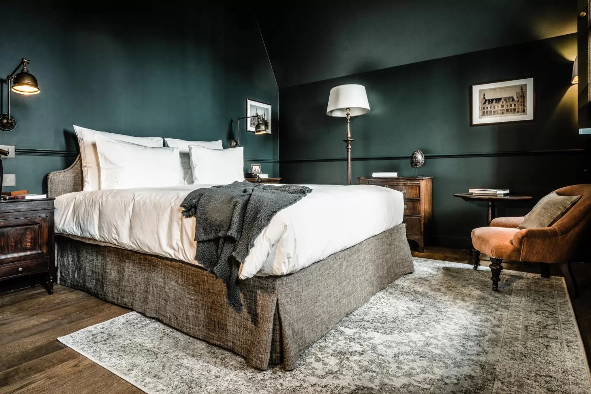 Bedroom, Bed in 1898 The Post