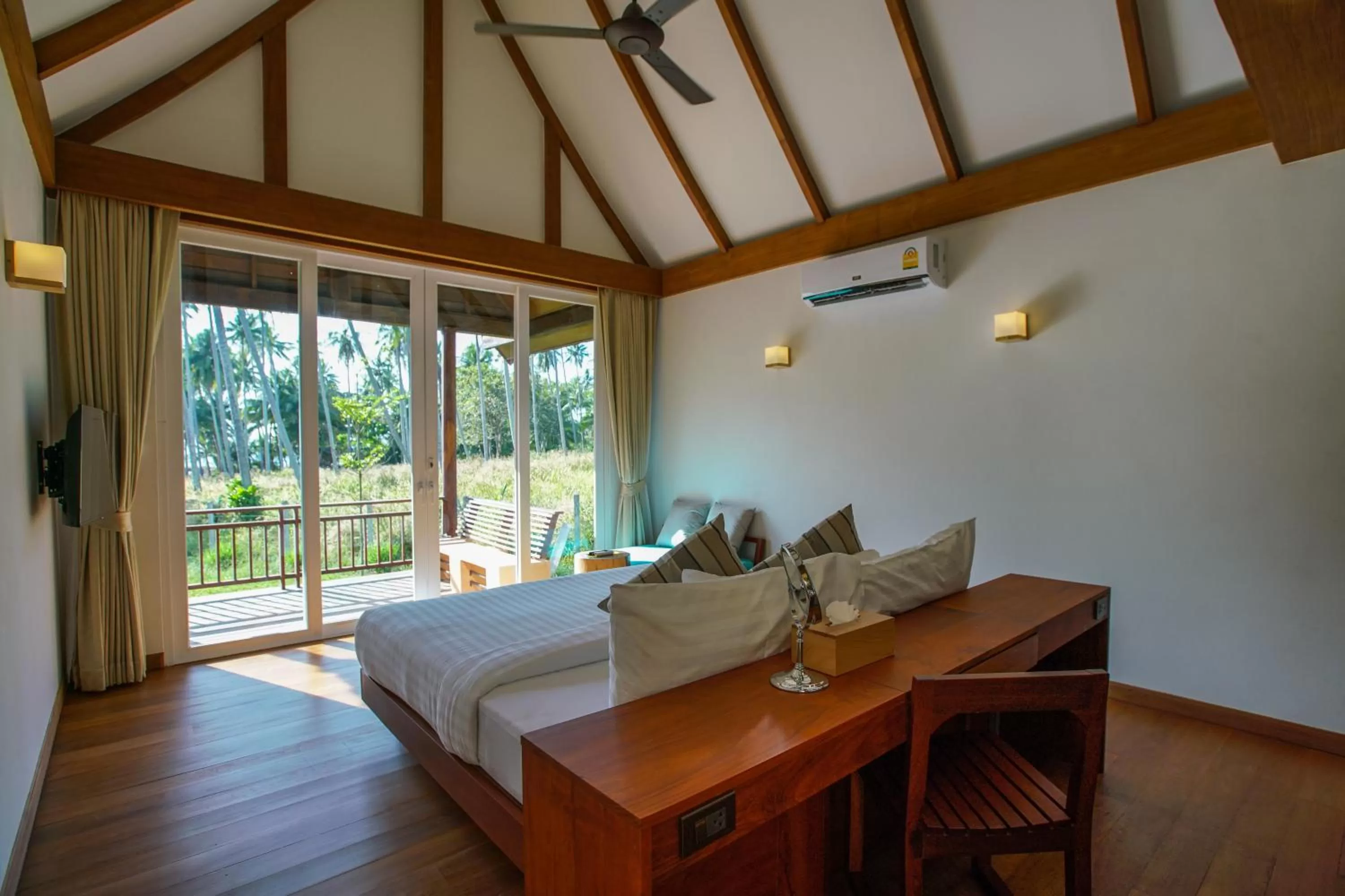 Garden view, Bed in Koh Kood Paradise Beach