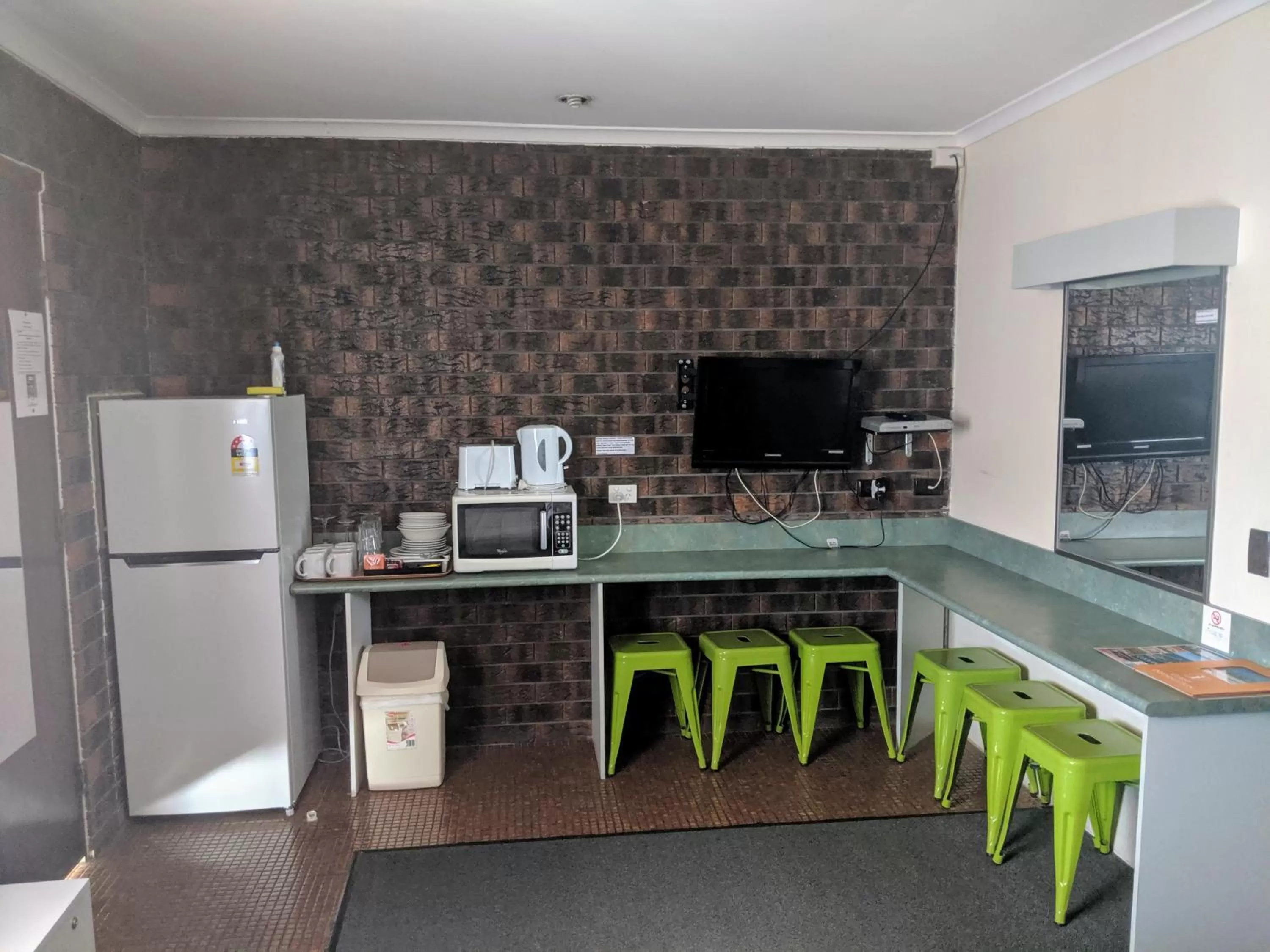 Bedroom in City Lights Motel