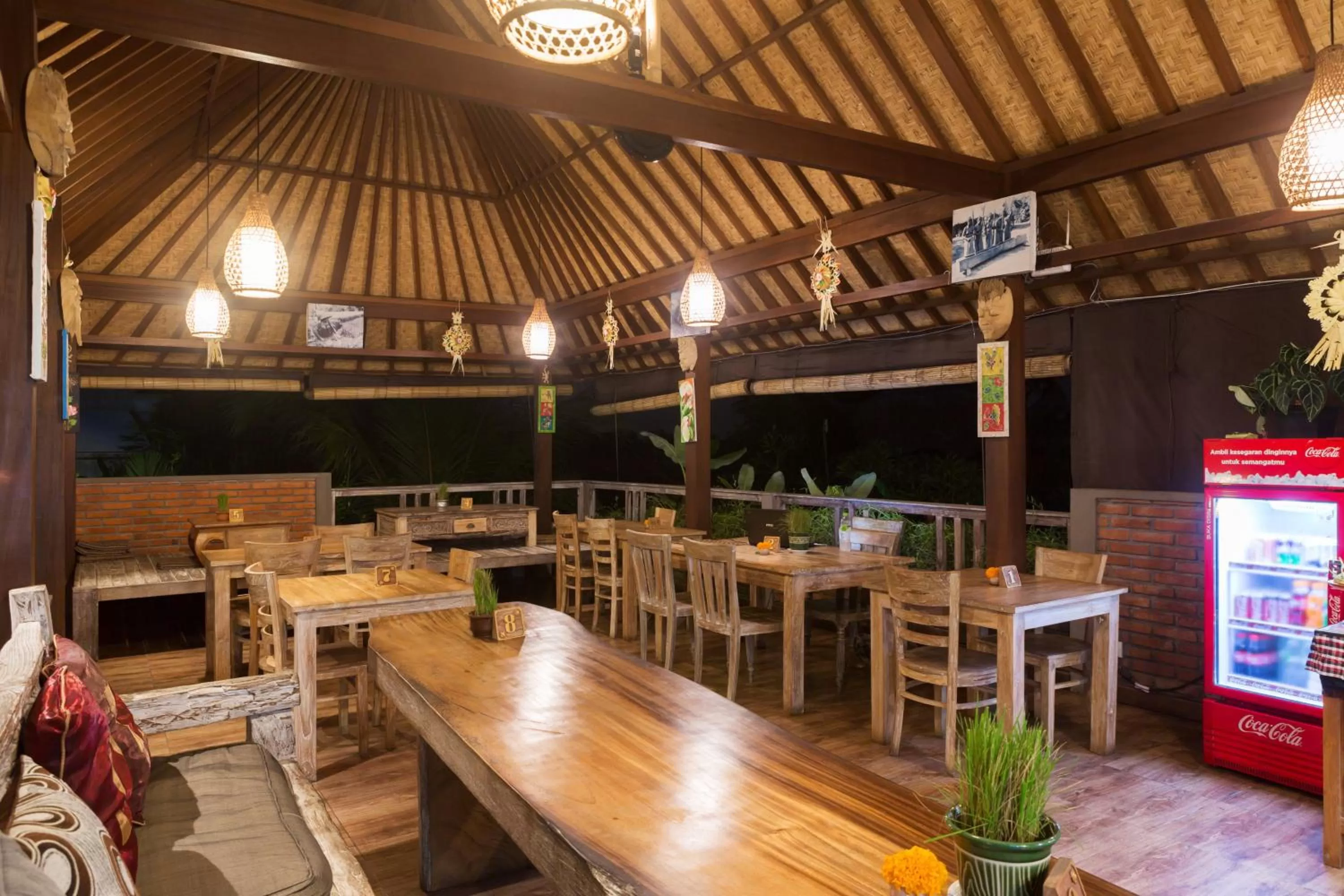 Restaurant/places to eat in Kiskenda Cottages & Restaurant