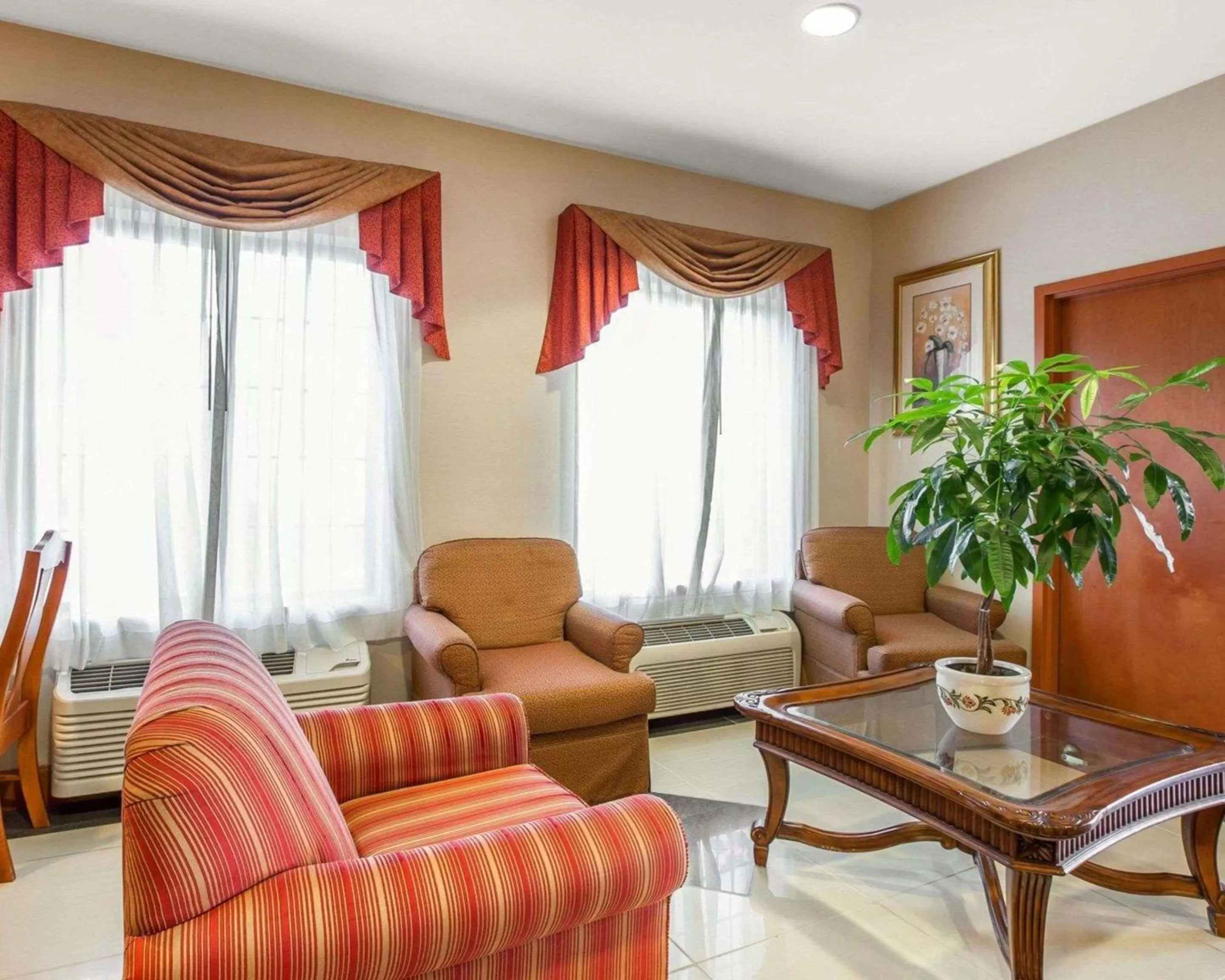 Lobby or reception in Econo Lodge Brunswick Travel Center