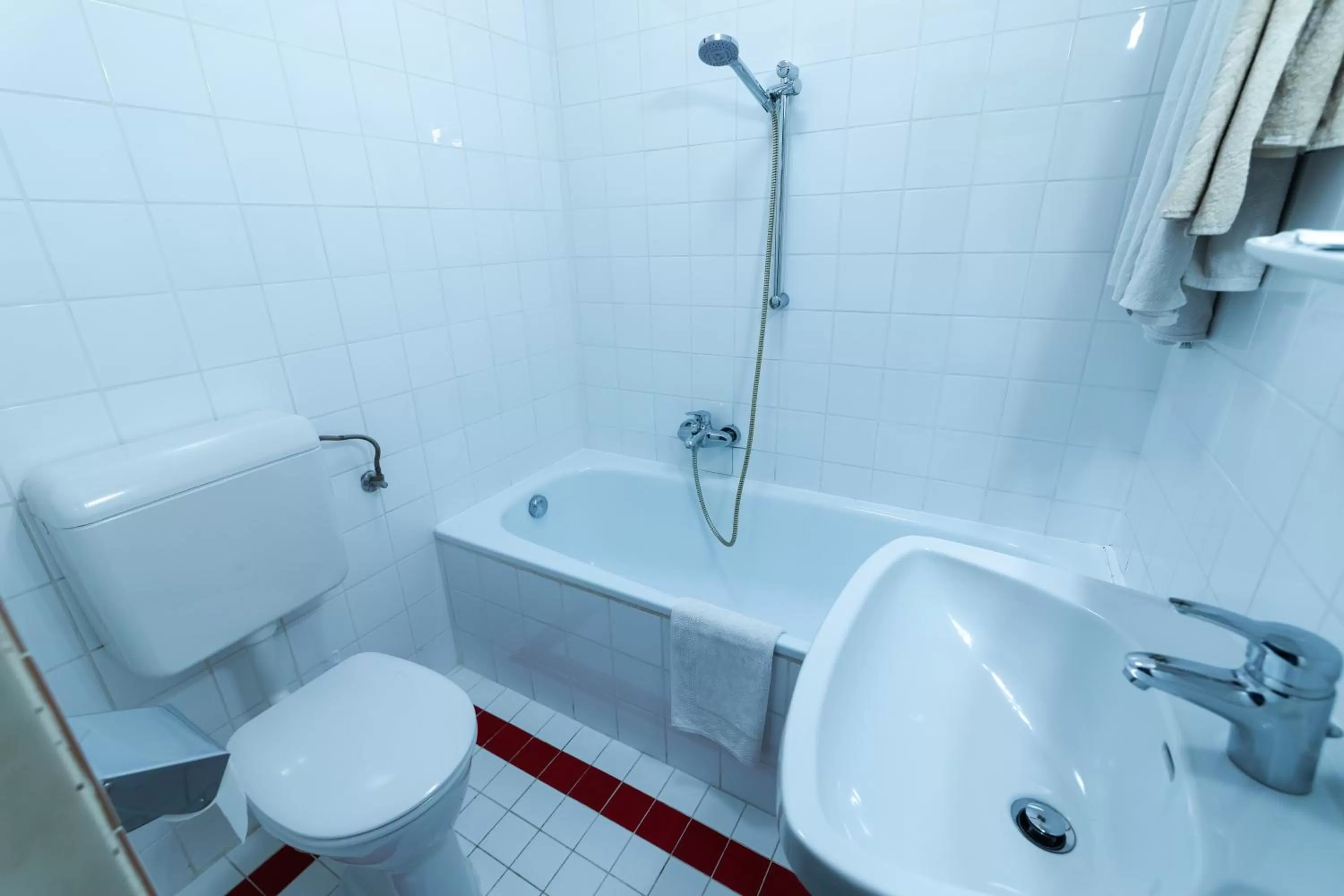 Bathroom in Hotel Am Limes