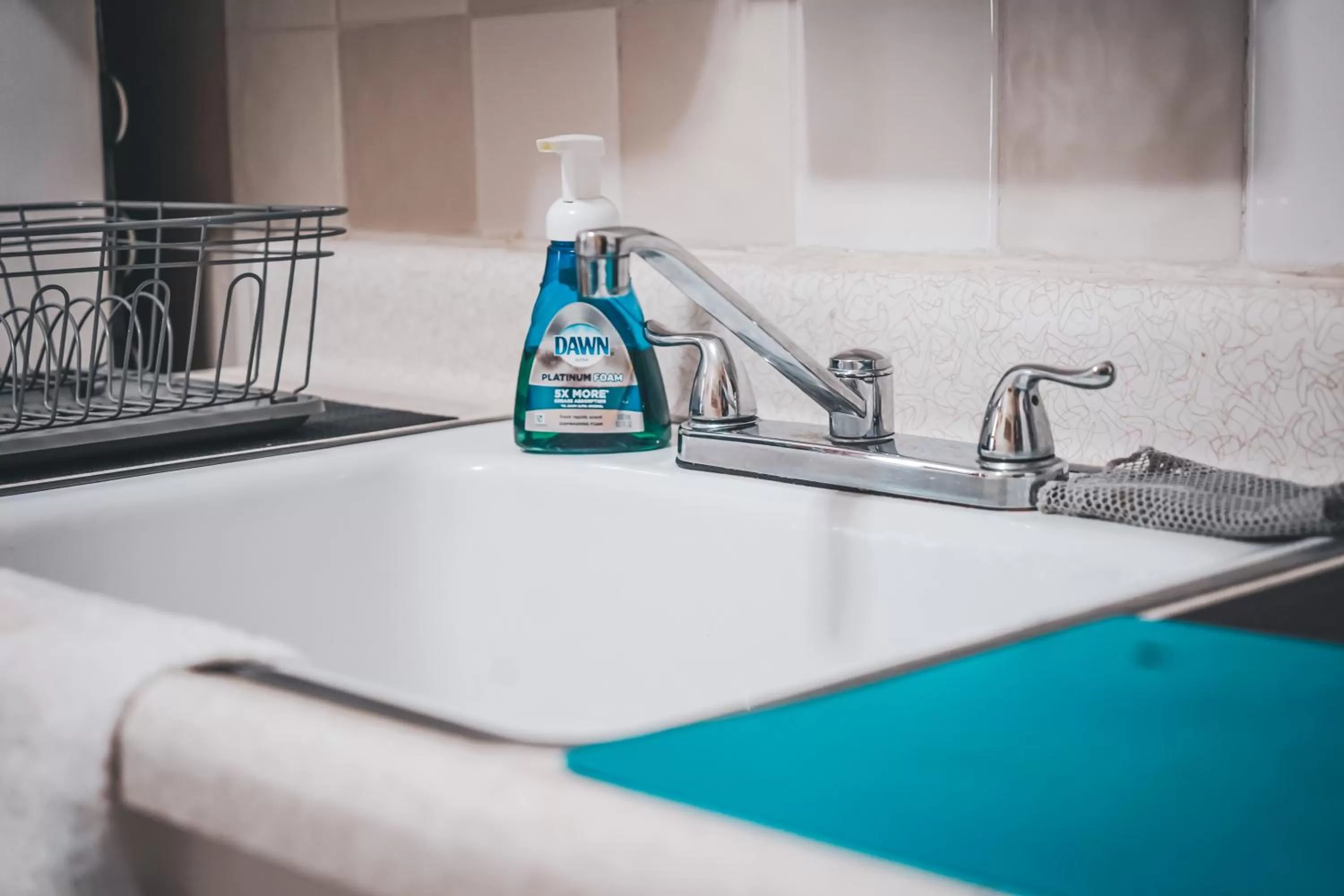 Kitchen or kitchenette in Hollywood Light Haven Lodge