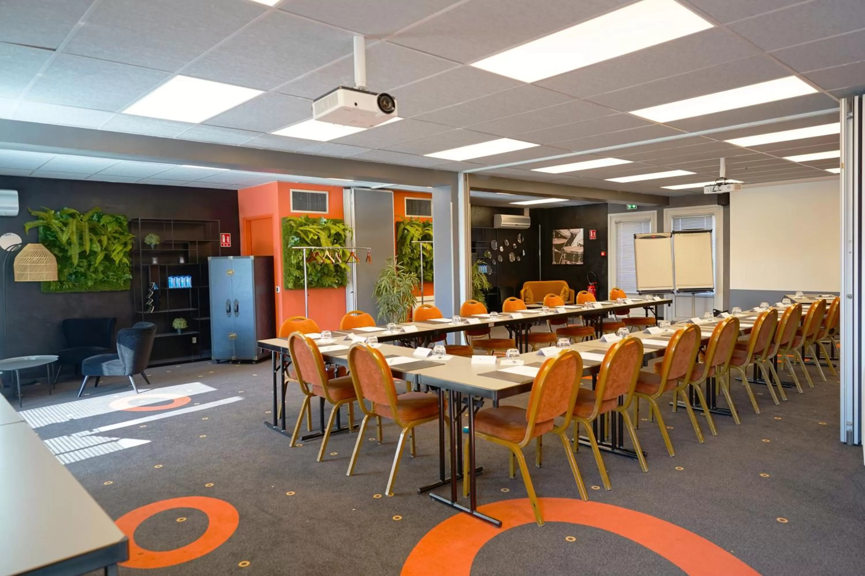 Banquet/Function facilities in Hôtel Best Western The Wish Versailles