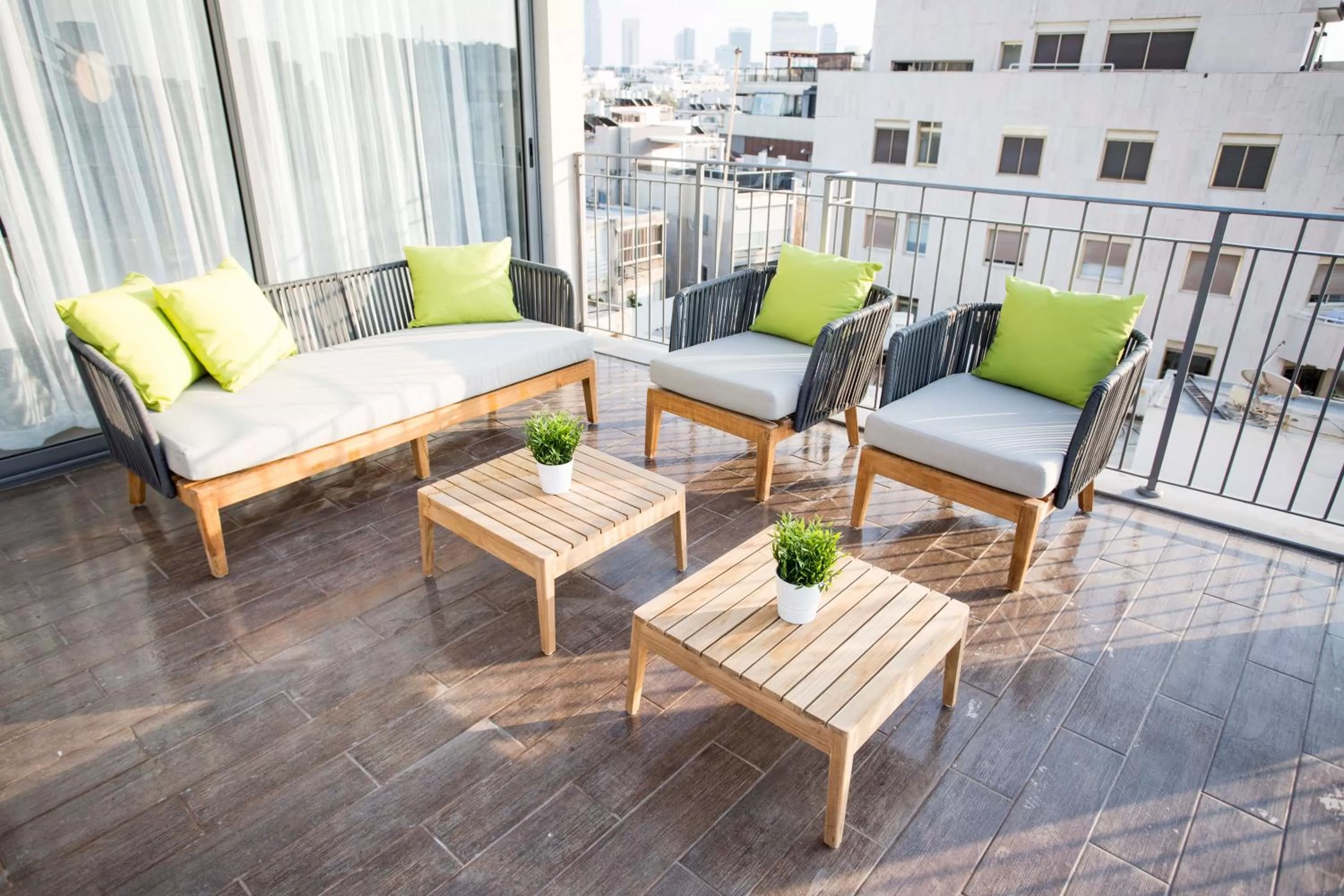 Balcony/Terrace in Emilia TLV