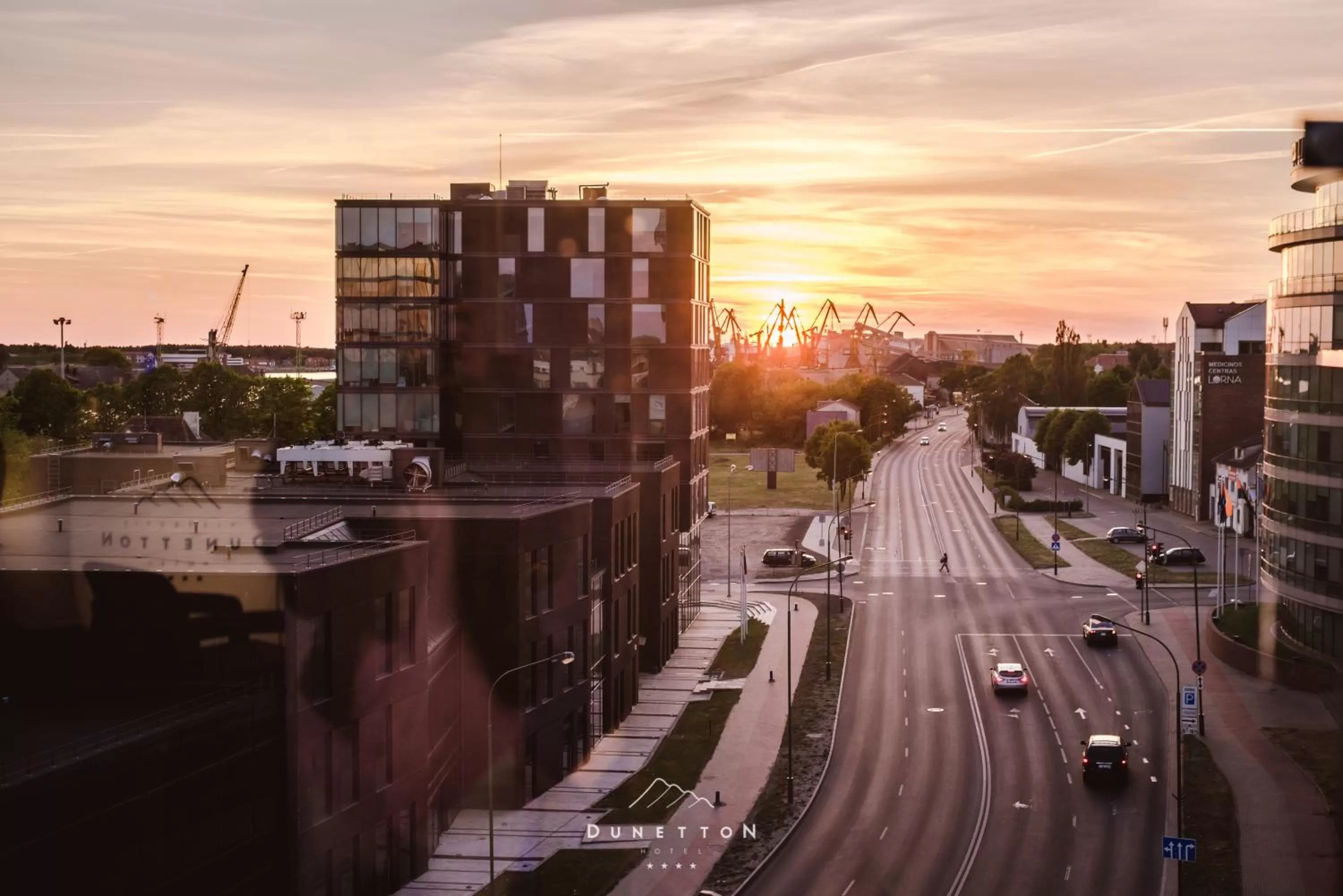 Neighbourhood in Dunetton - self check-in hotel