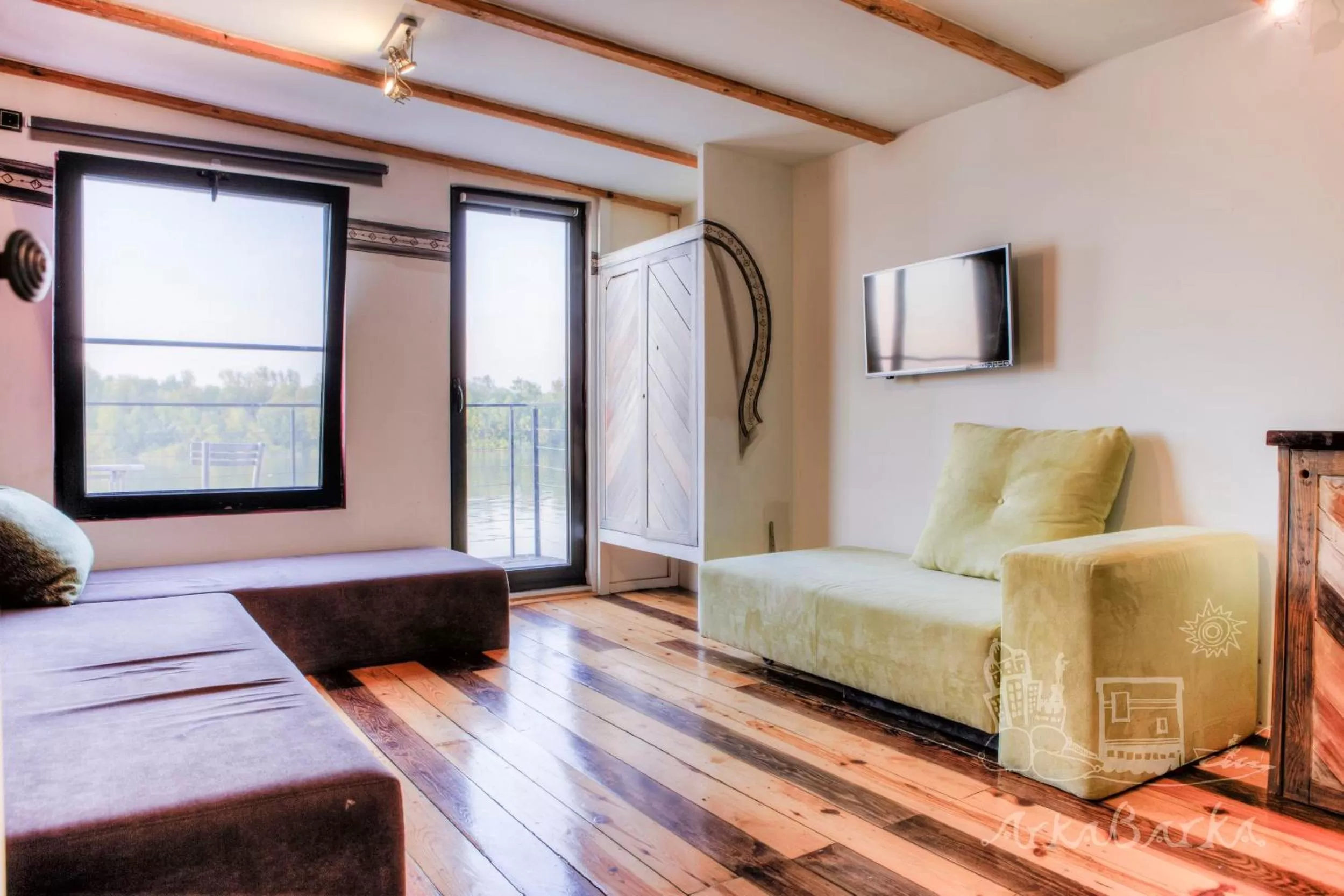 Spring in ArkaBarka 2- Floating Dream Rooms and Apartments