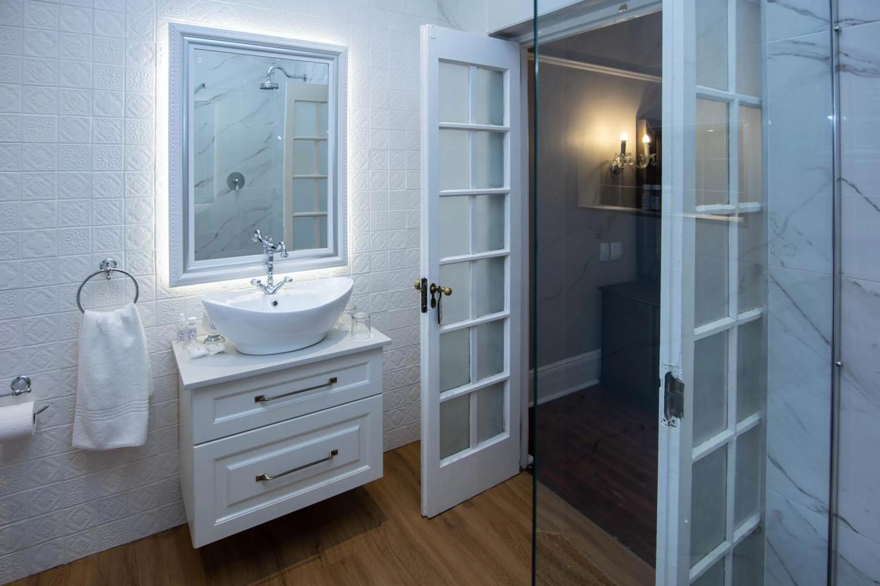 Shower in Milner House Kimberley