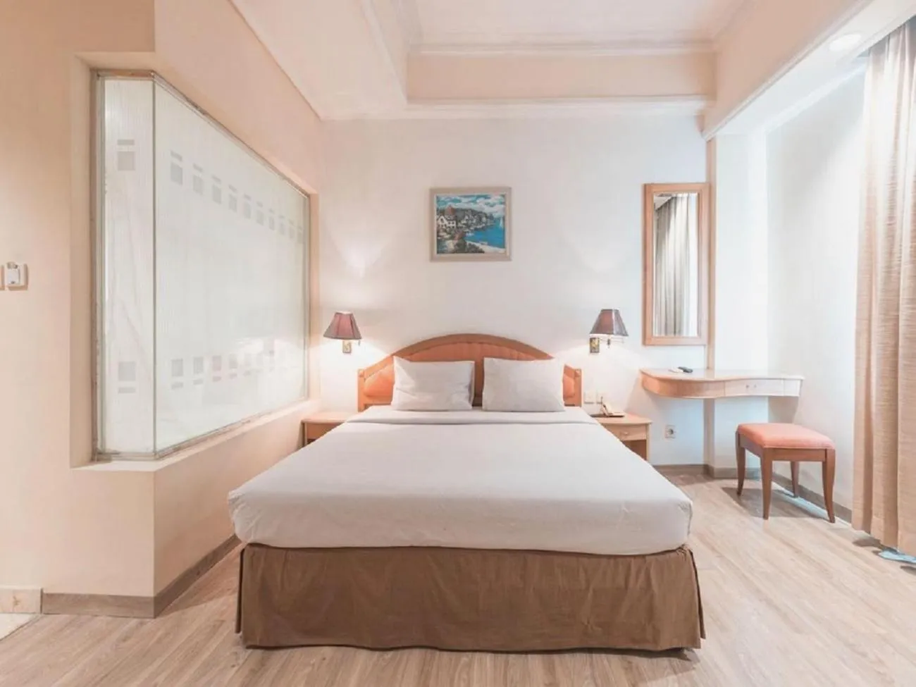 Bed in Hotel Bulevar Tanjung Duren Jakarta