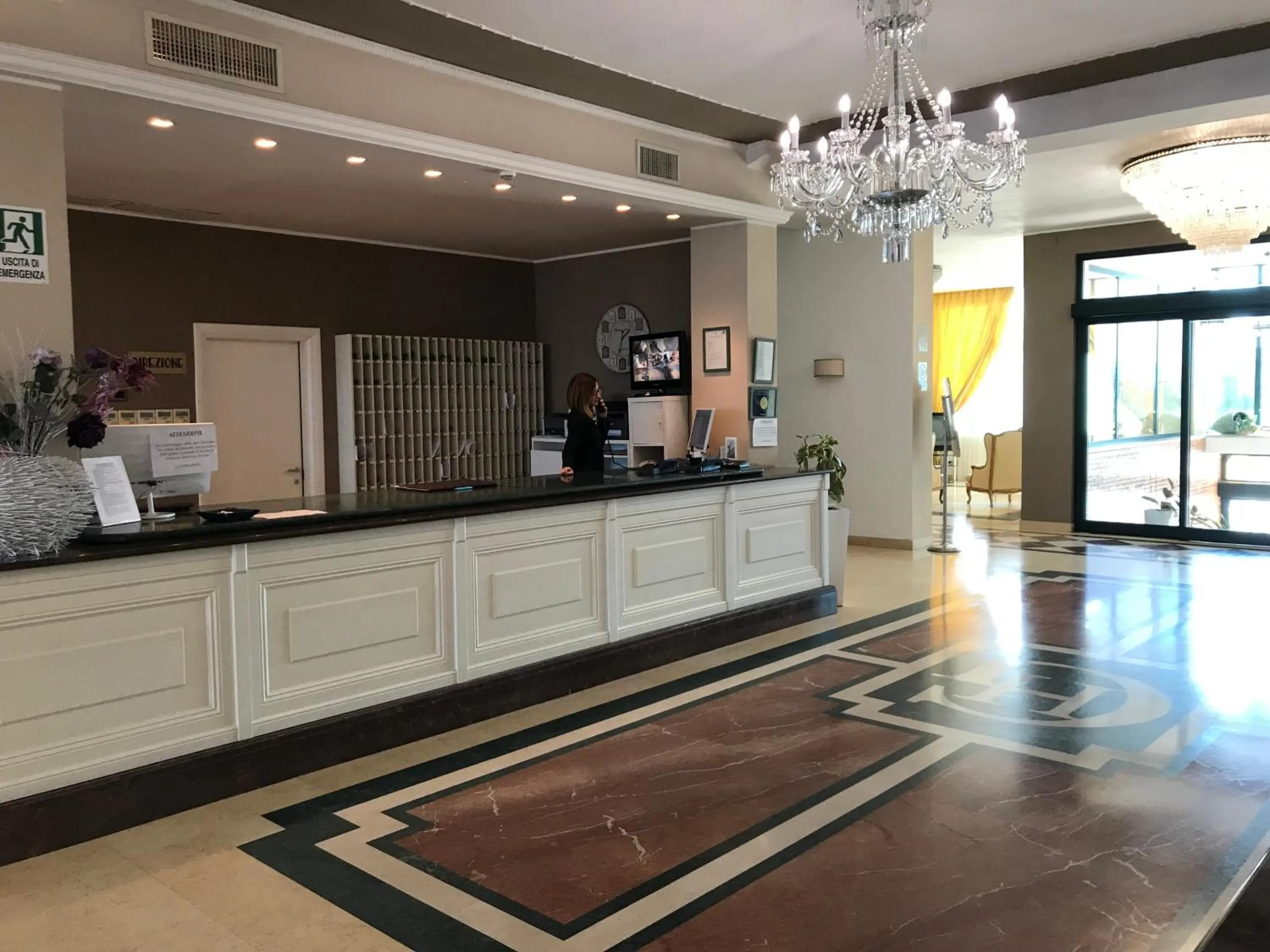 Lobby or reception in Grand Hotel Montesilvano