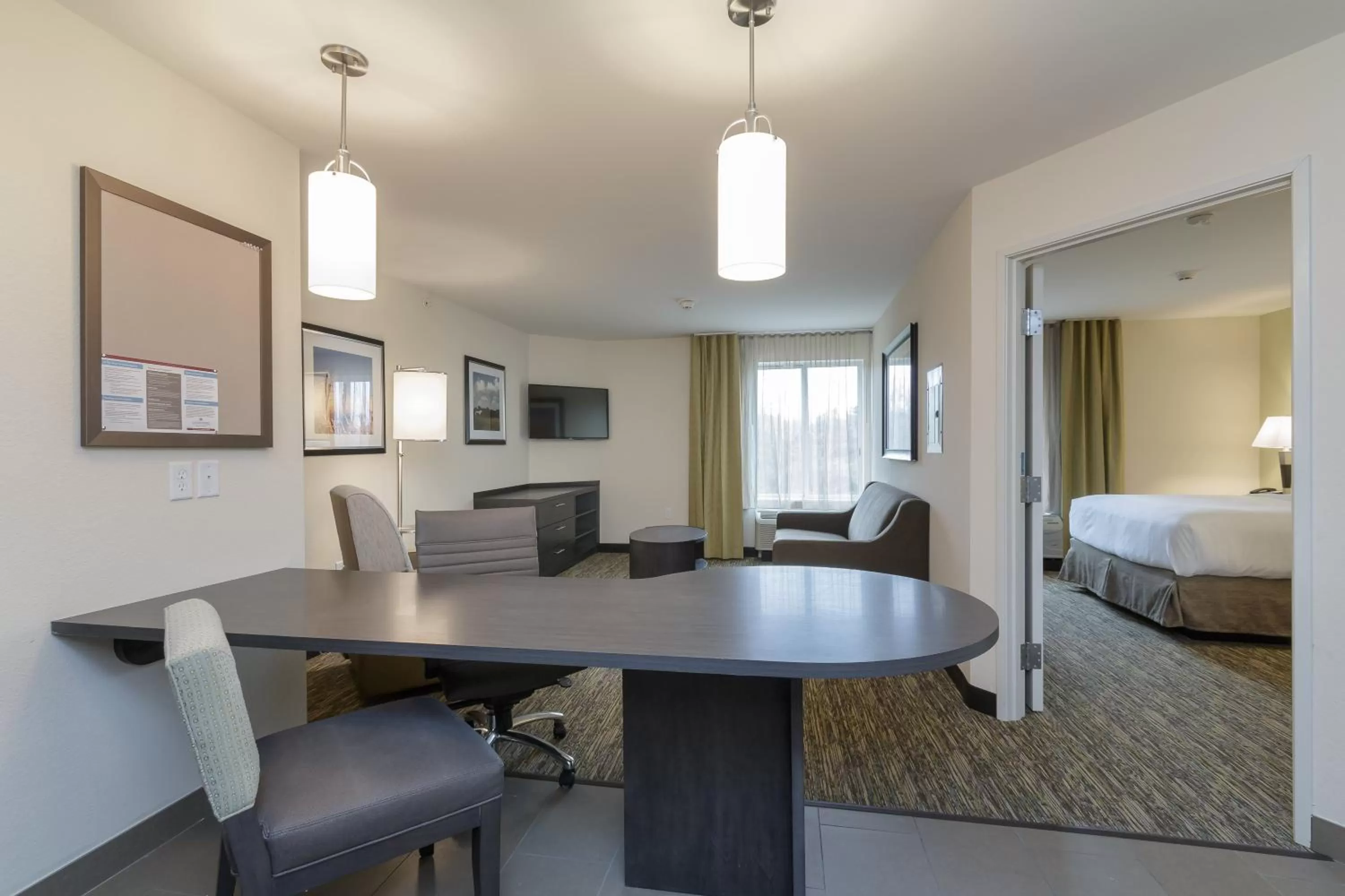 Photo of the whole room, Bed in Candlewood Suites Mishawaka by IHG