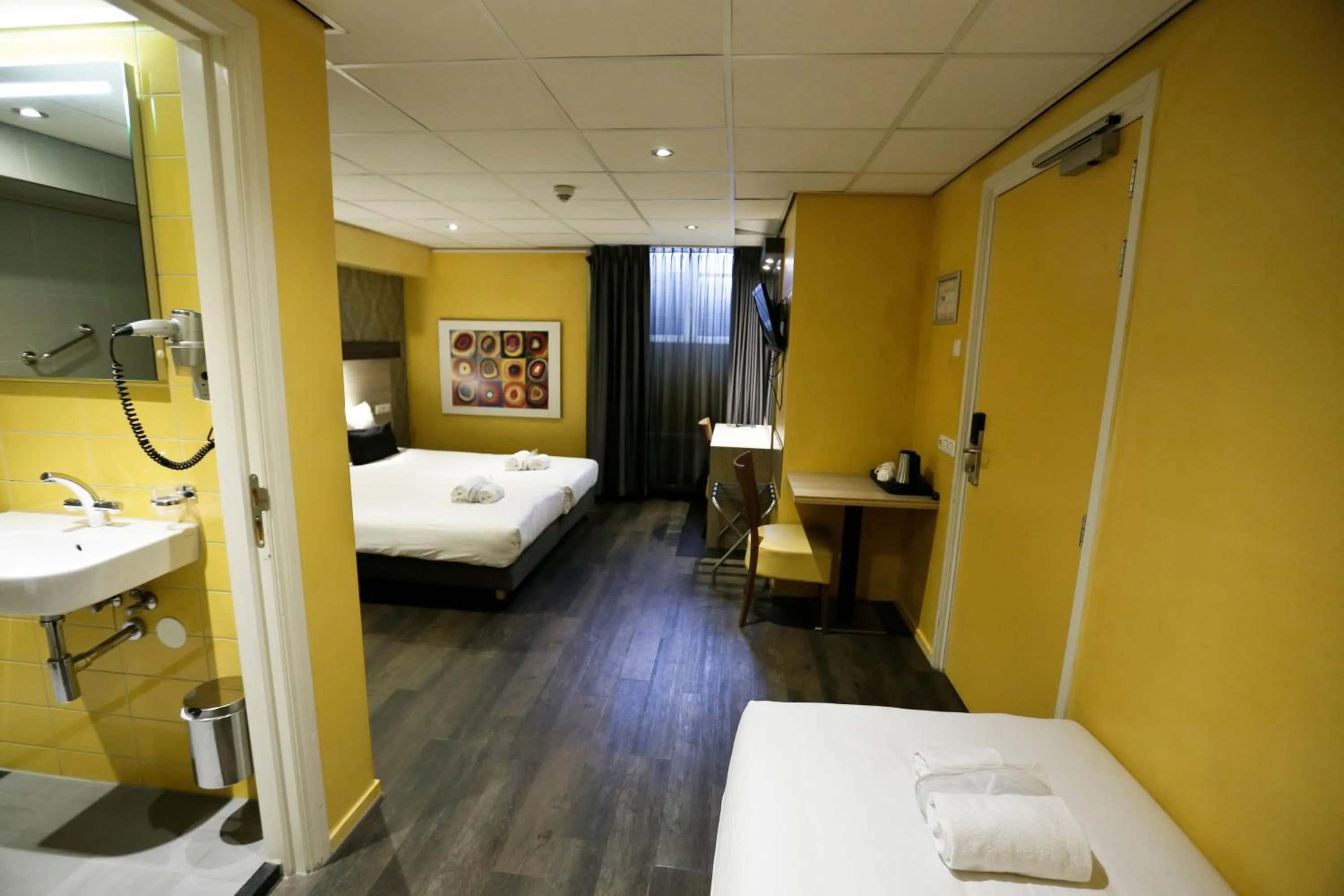 Bed in City Hotel Amsterdam