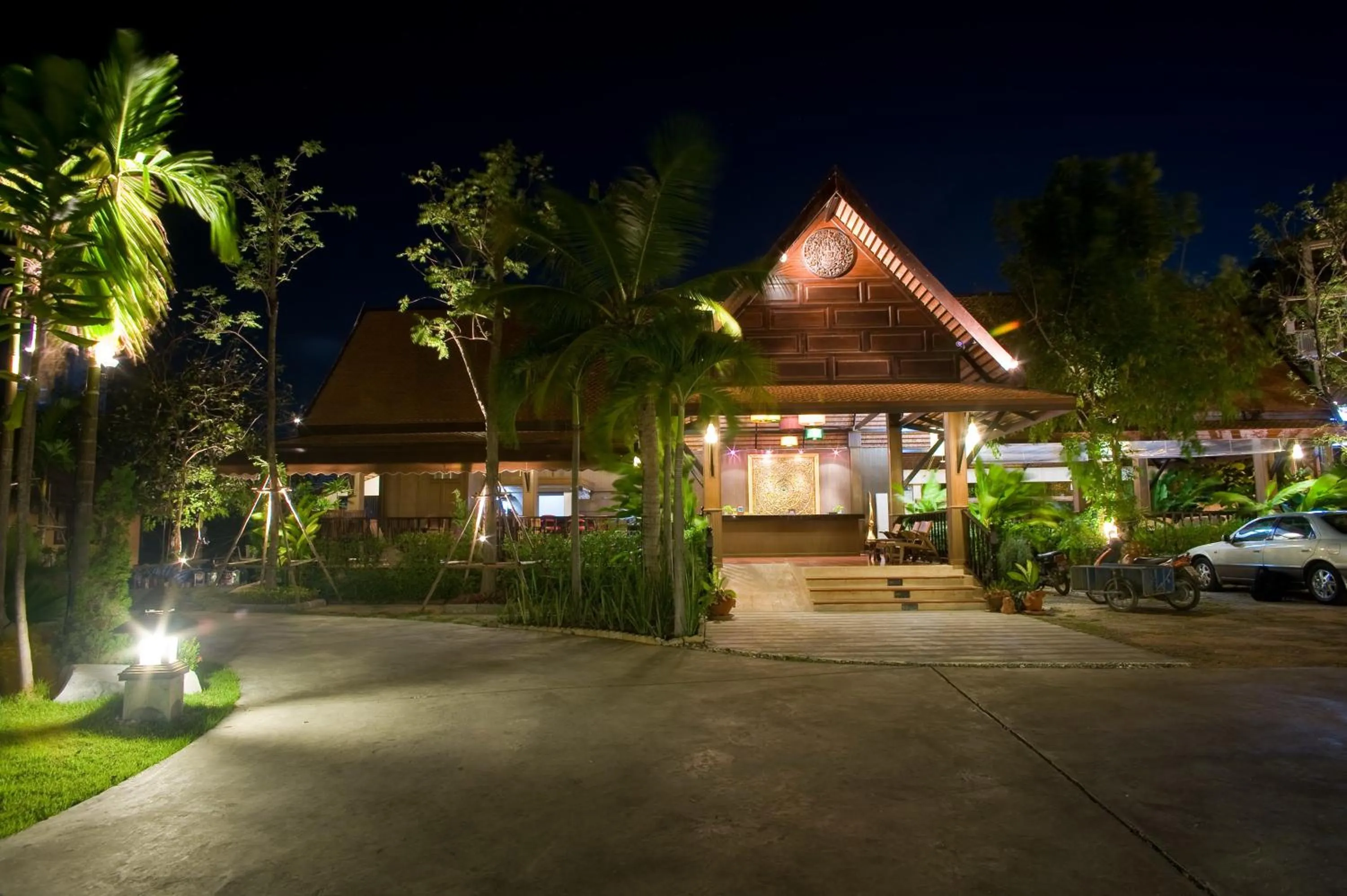 Property building in Inrawadee Resort