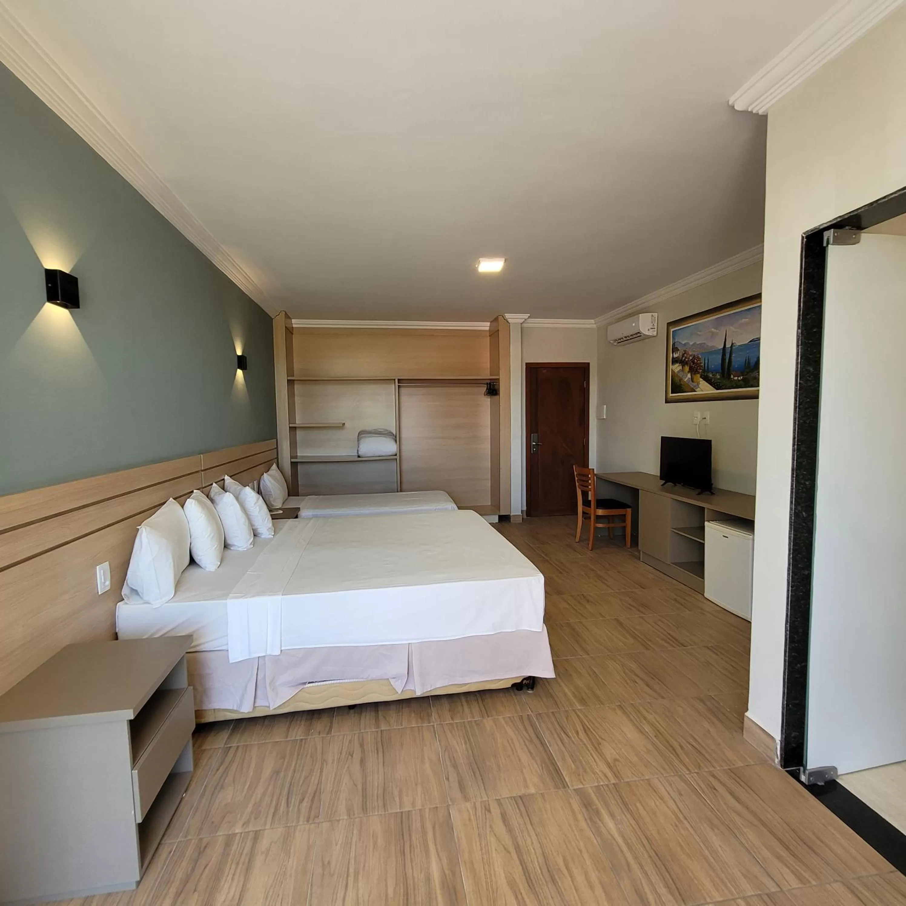 Bedroom, Bed in Porto Mar Hotel