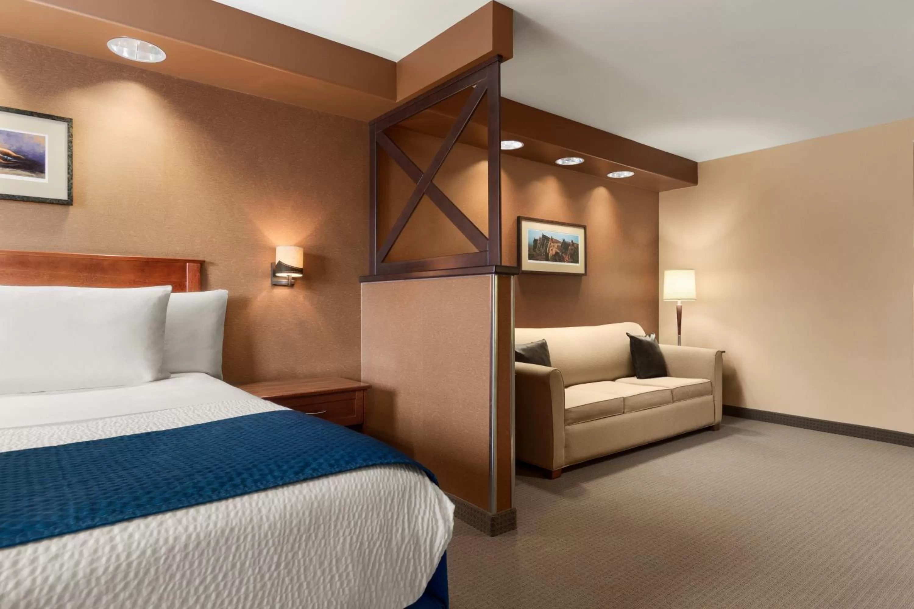 Photo of the whole room, Bed in Days Inn & Suites by Wyndham Brandon