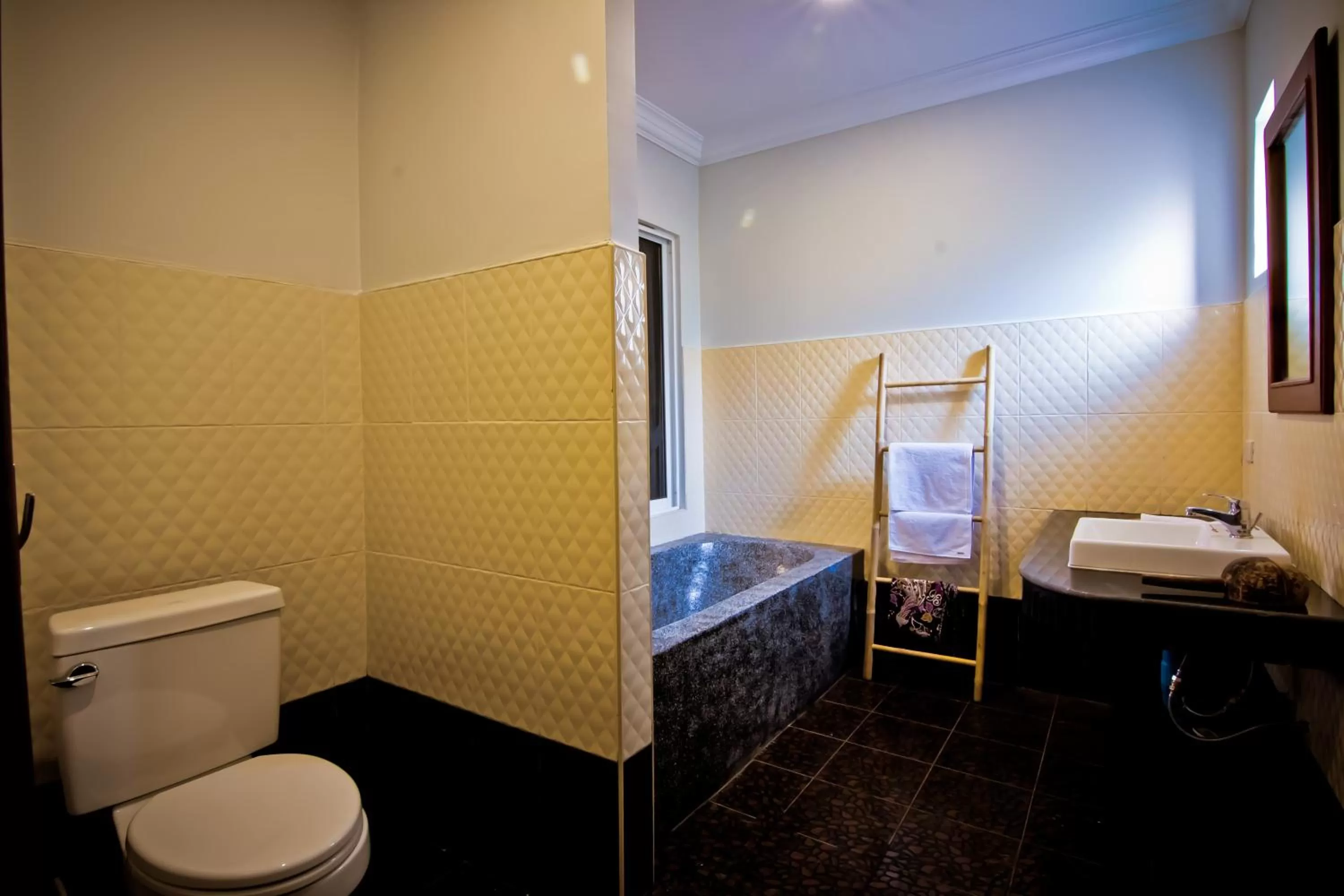 Bed in RaVorn Villa Boutique