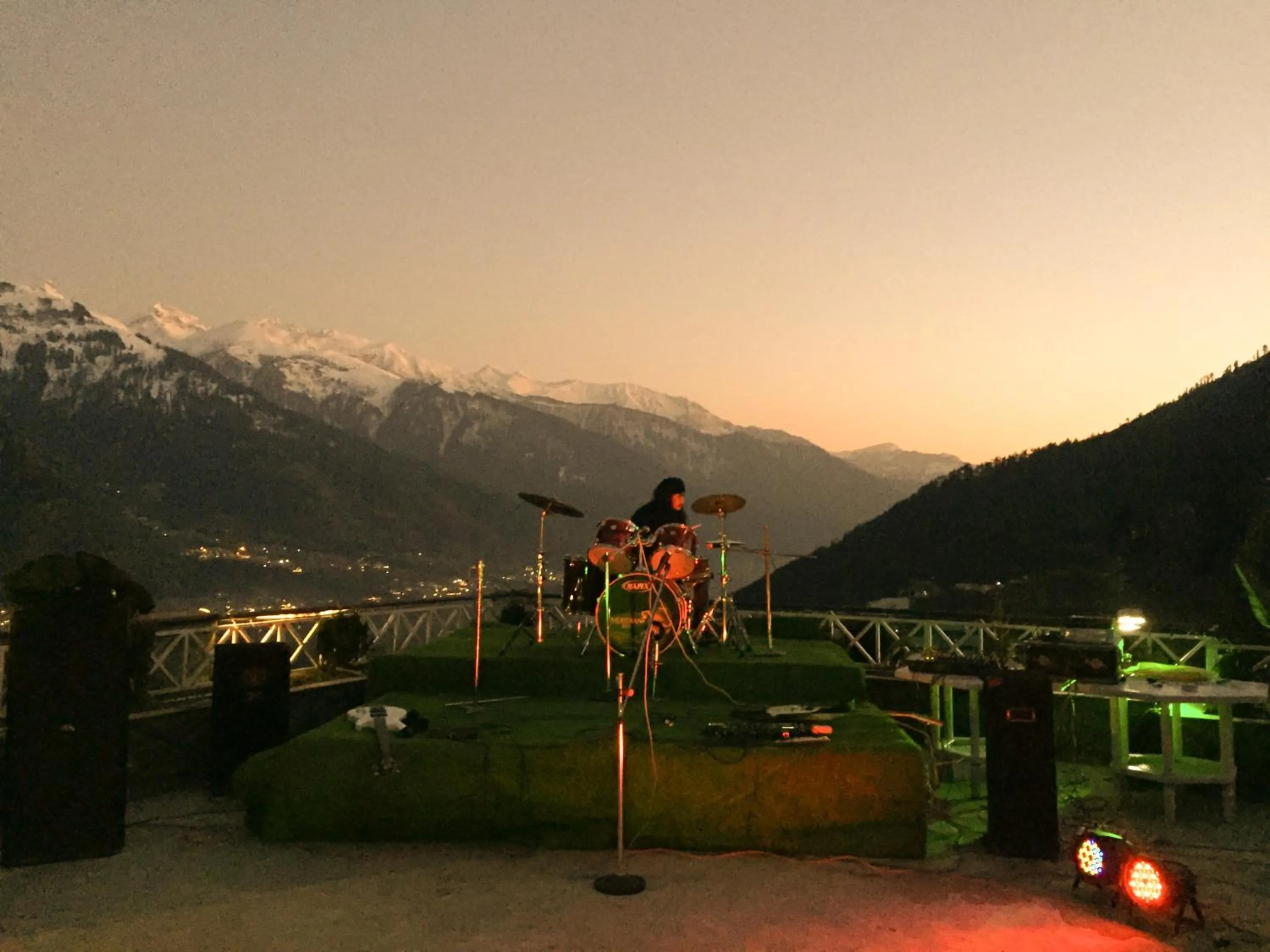 Property building in Hotel Mountain Top