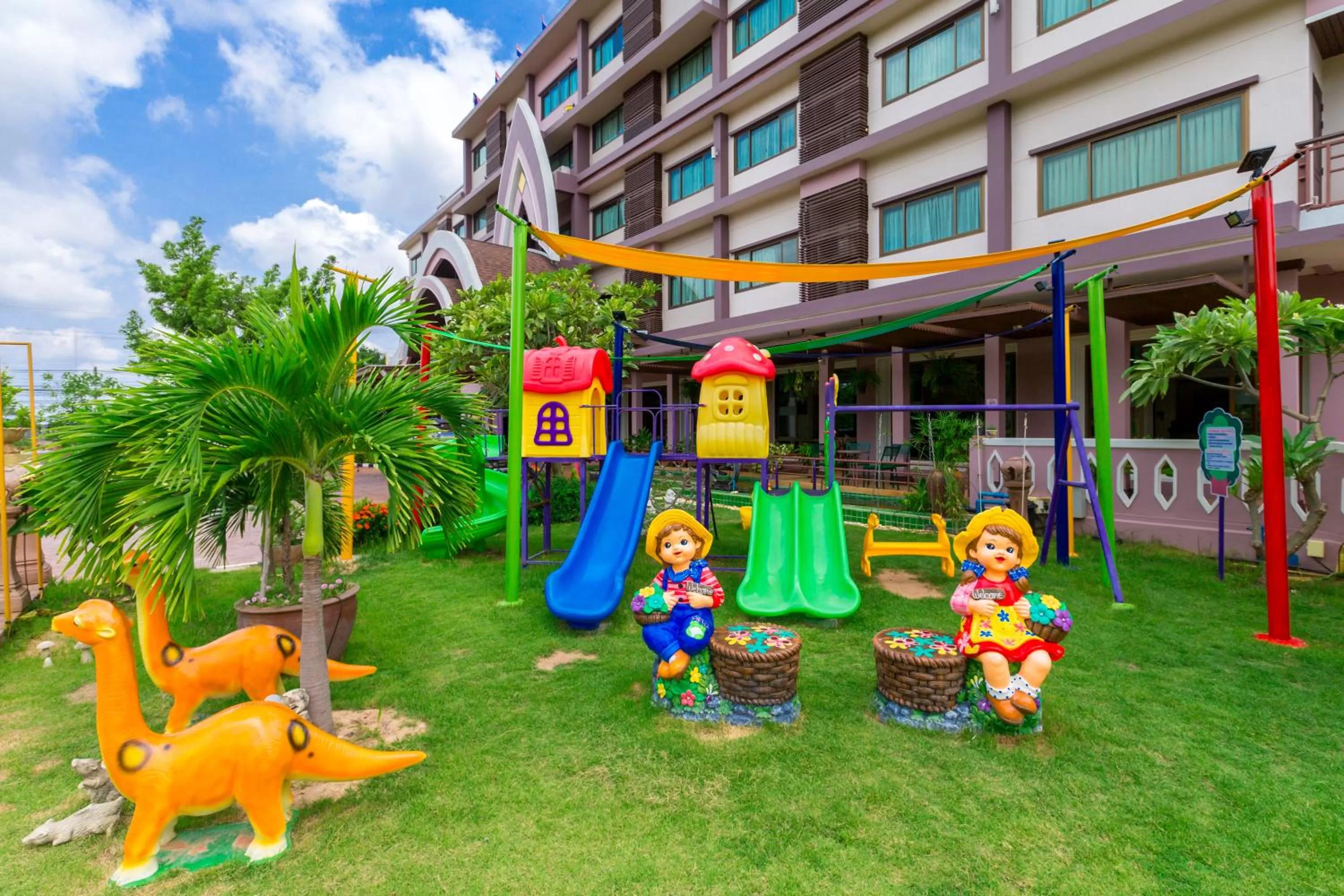Children play ground in Phanomrungpuri Hotel Buriram