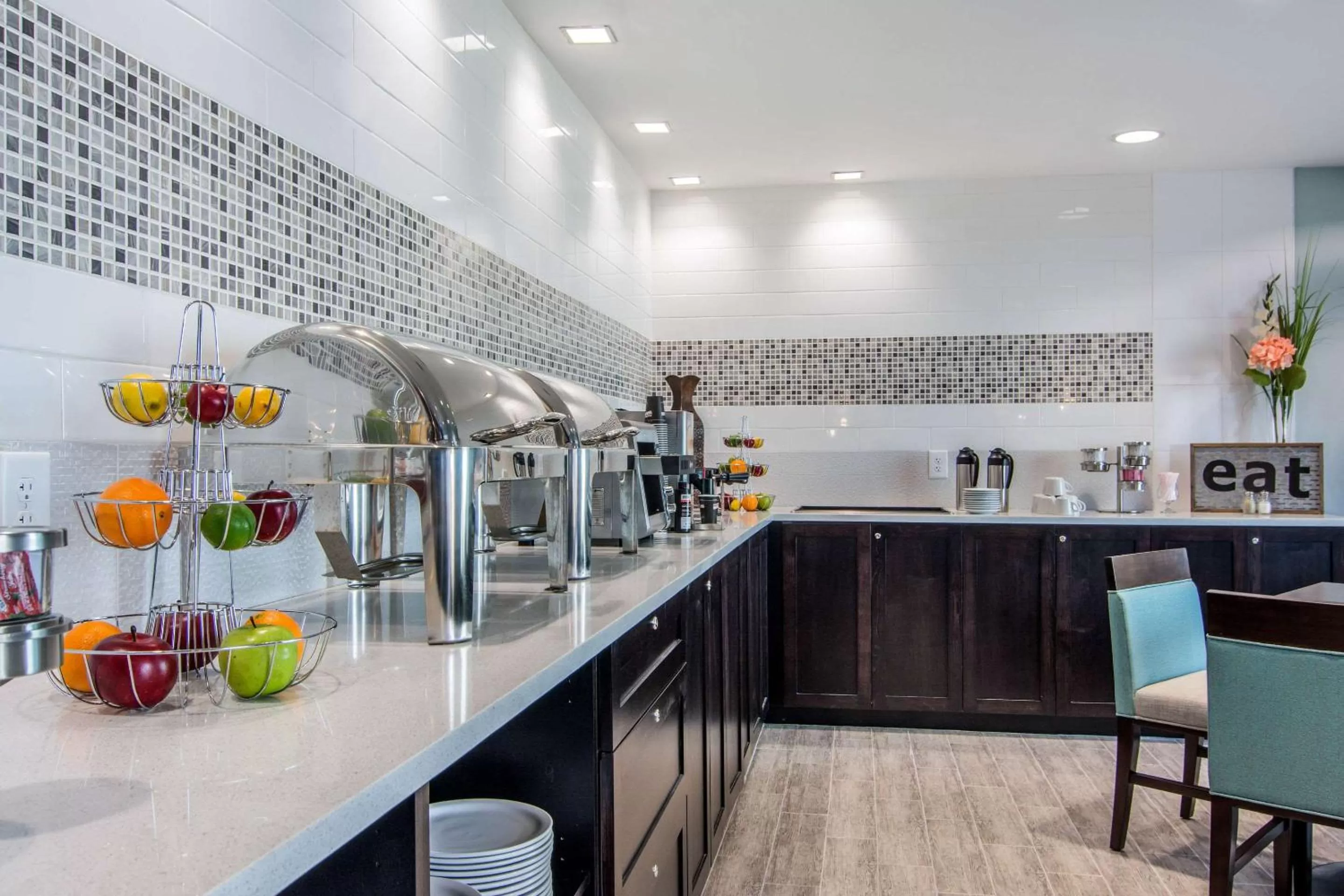 Restaurant/places to eat in Clarion Inn & Suites Atlanta Downtown