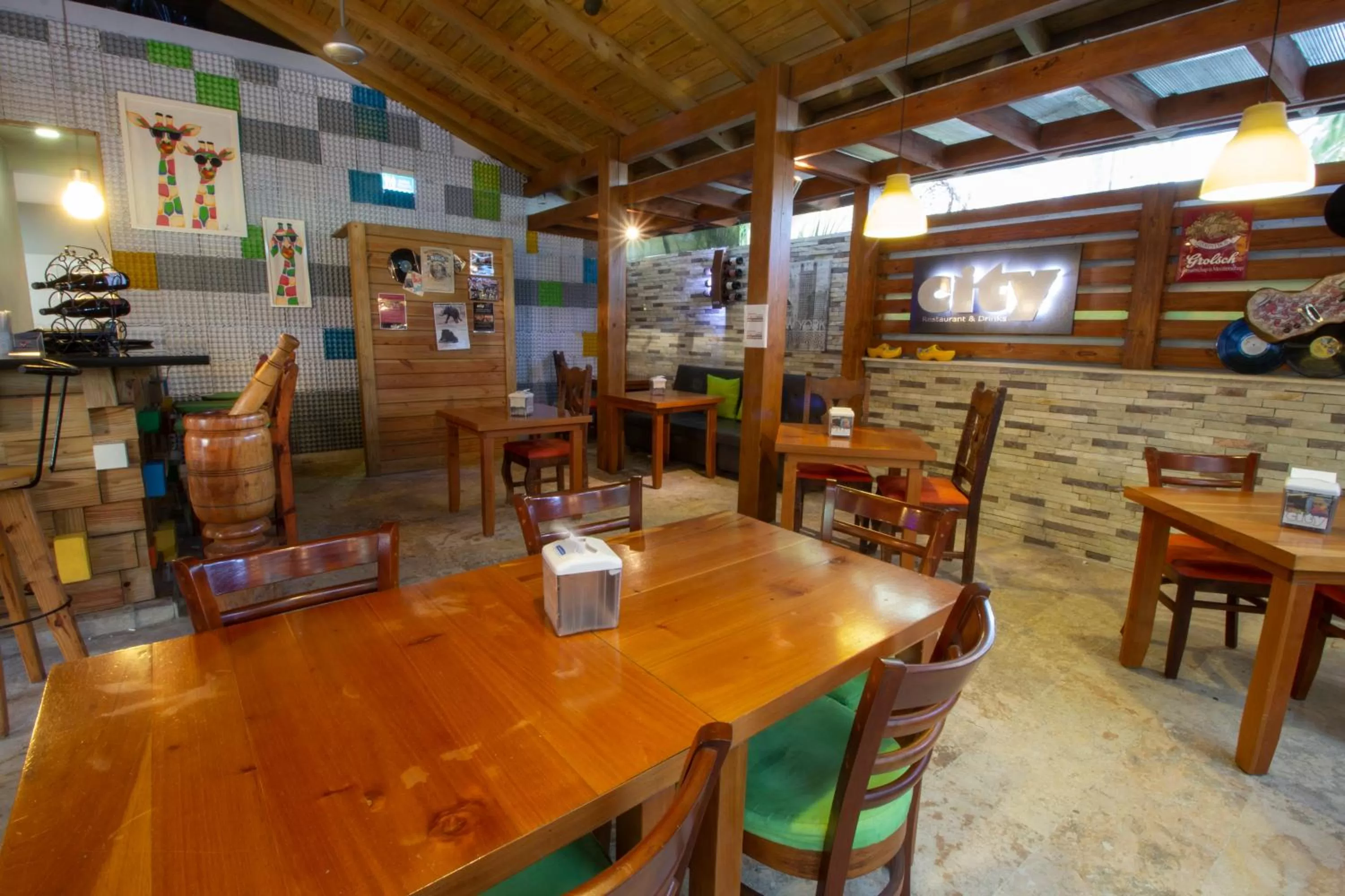 Restaurant/places to eat in Casa Valeria Boutique Hotel