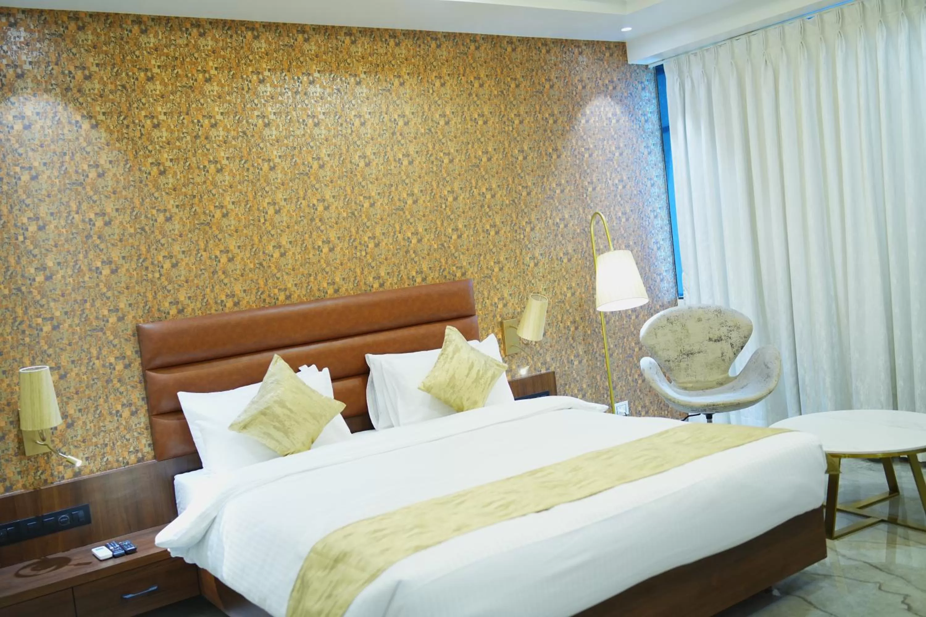 Bed in Four Petals Executive by LHMS