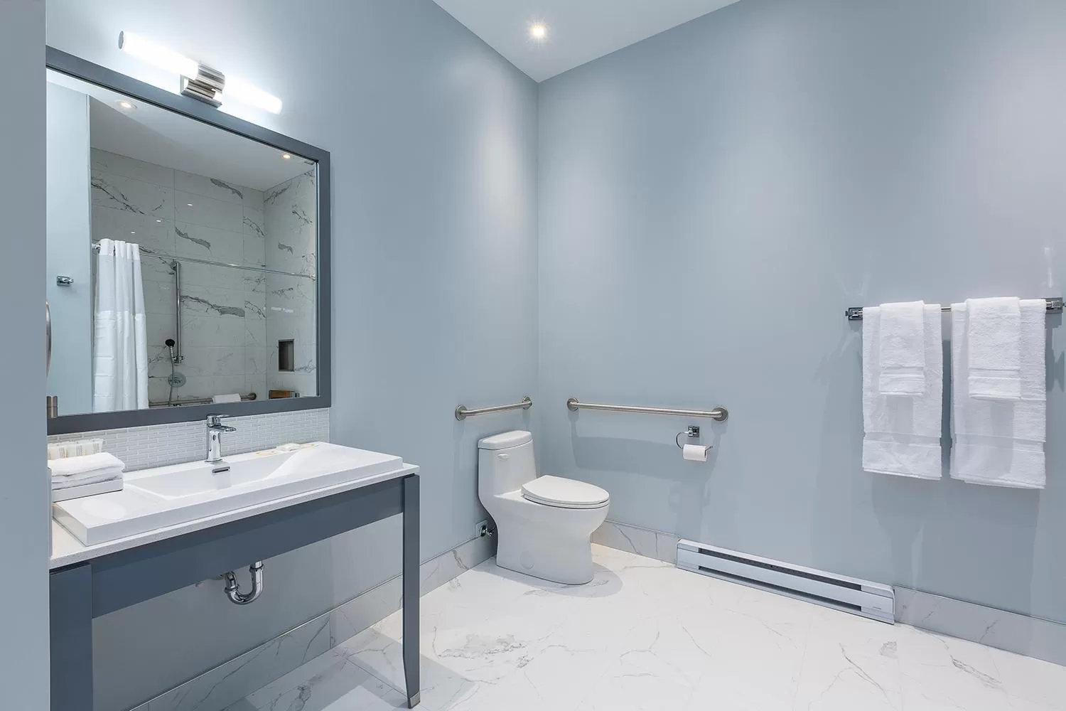 Bathroom in Maison Otis