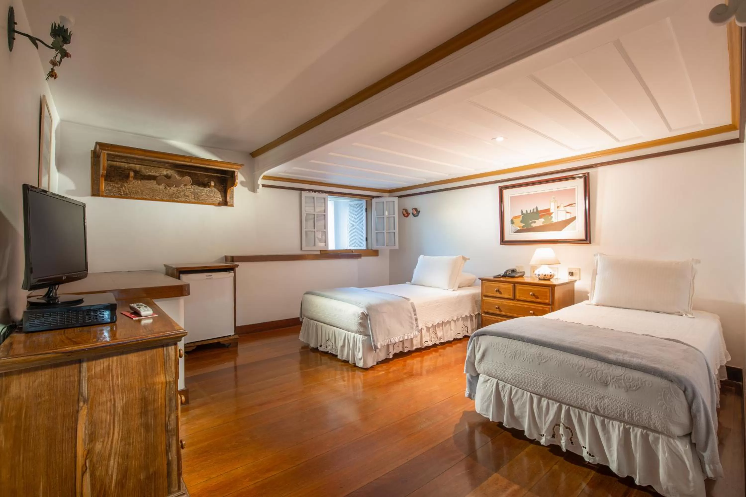 Photo of the whole room in Pousada do Mondego