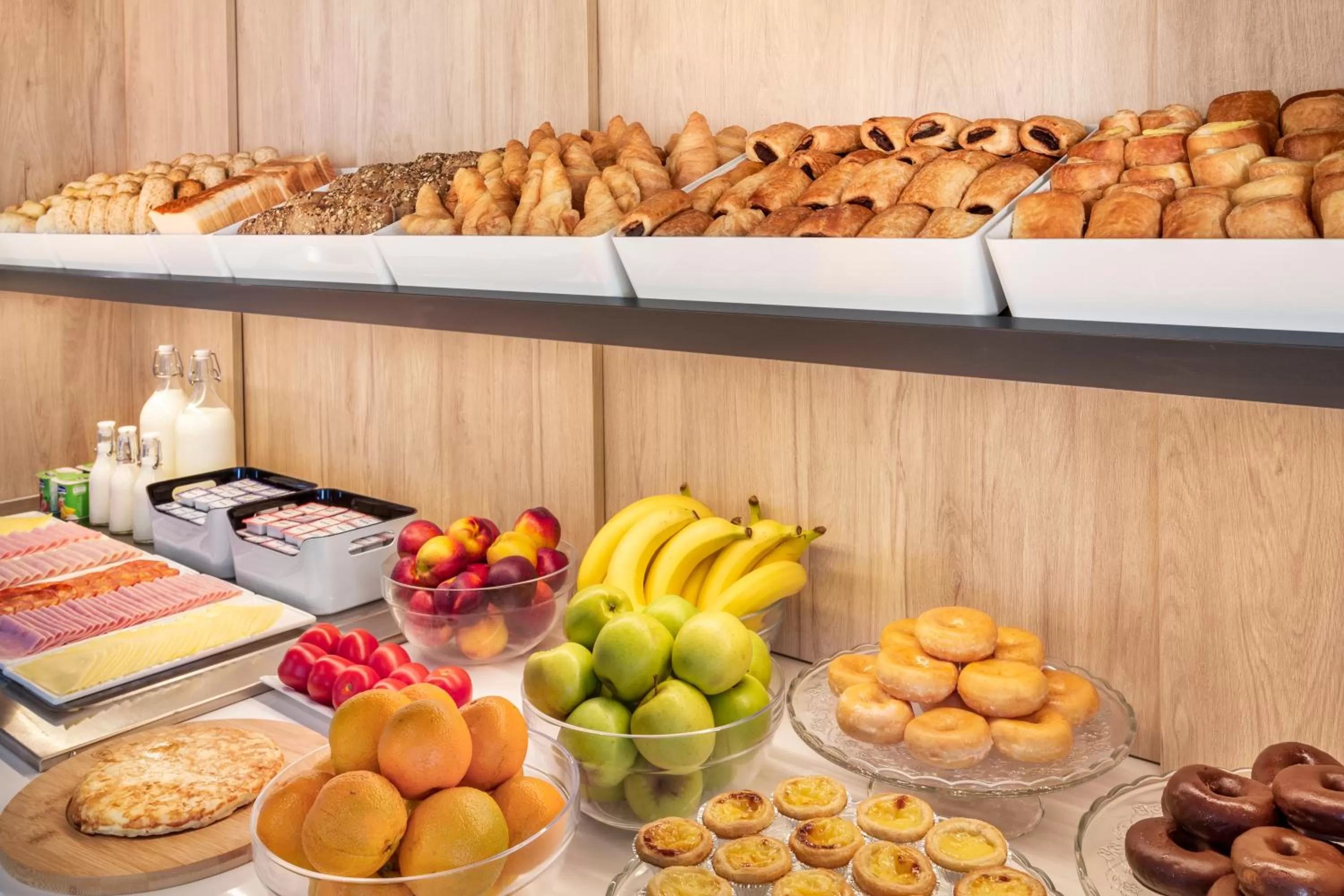 Breakfast in B&B HOTEL Lisboa Montijo