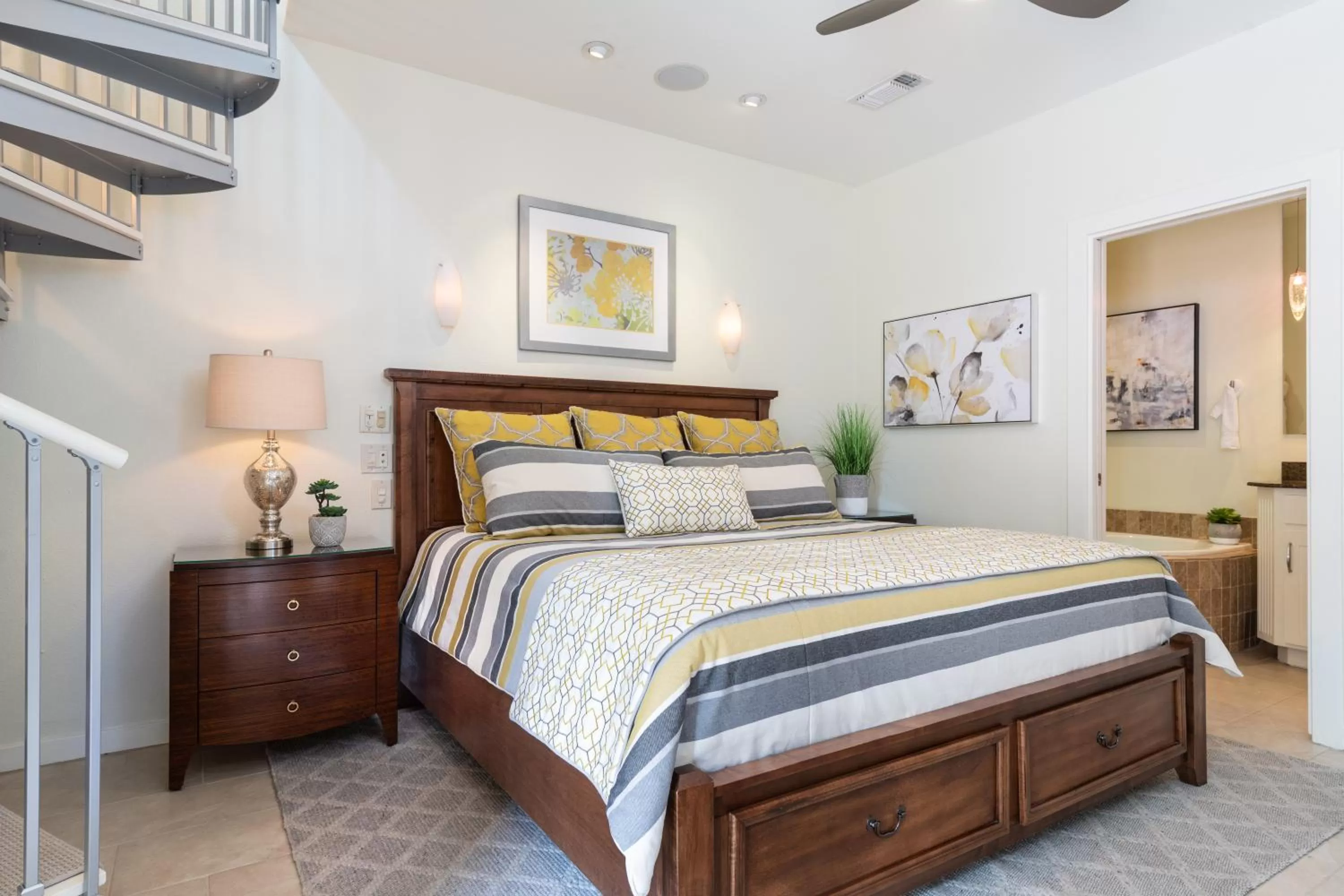 Bedroom, Bed in Inn on Lake Granbury a Boutique Hotel