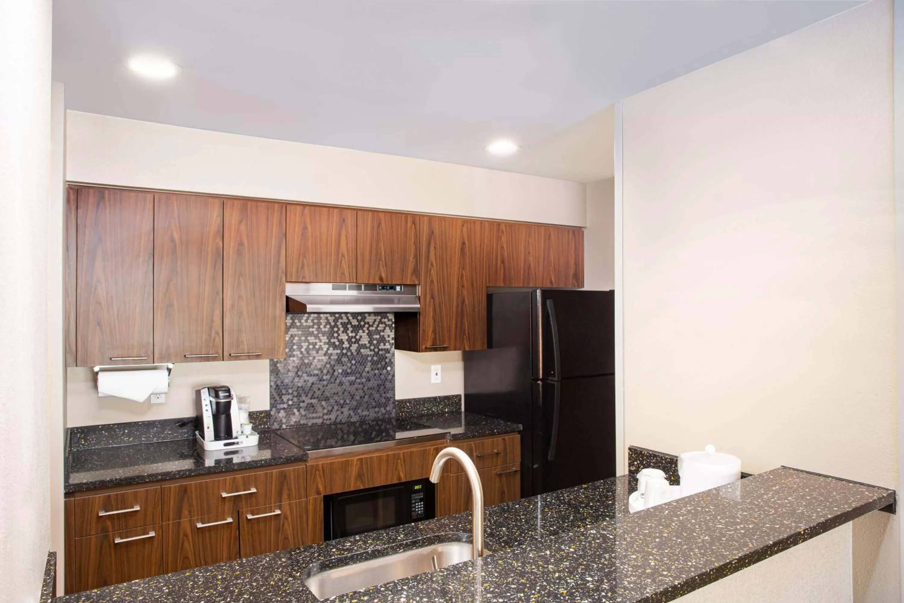 Kitchen or kitchenette in Hampton Inn & Suites Seattle-Downtown