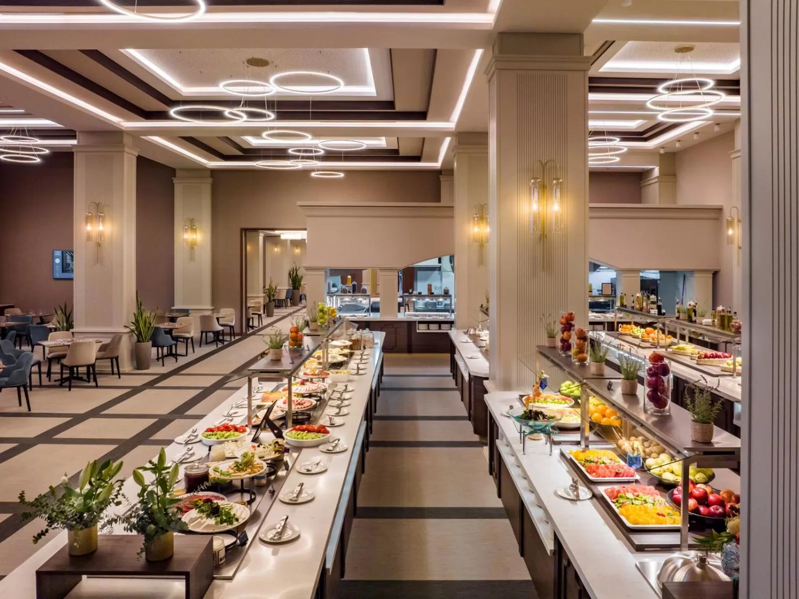 Food in Kings' Valley Medical & Spa Hotel