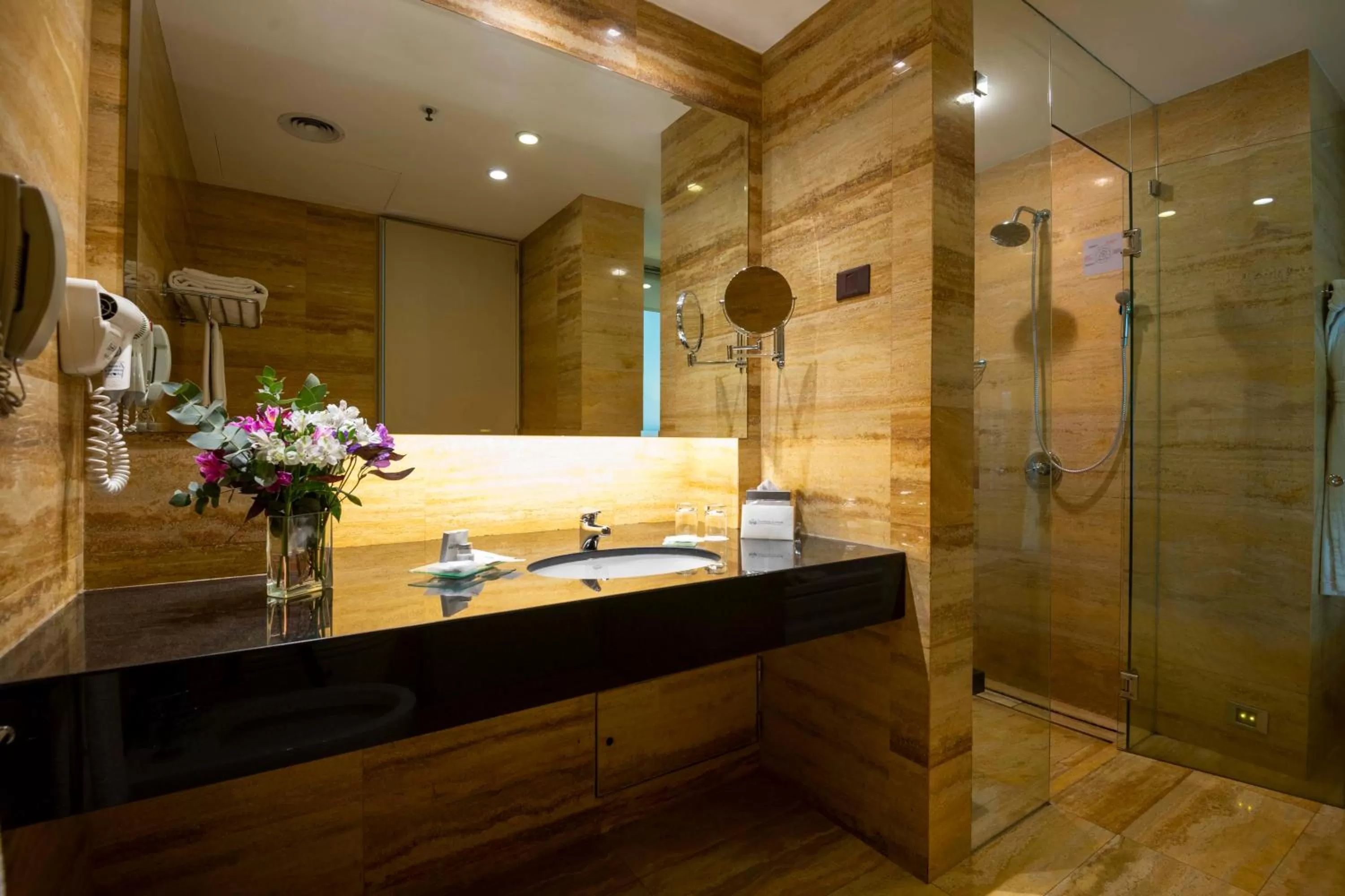 Steam room in Eurobuilding Hotel Boutique Buenos Aires